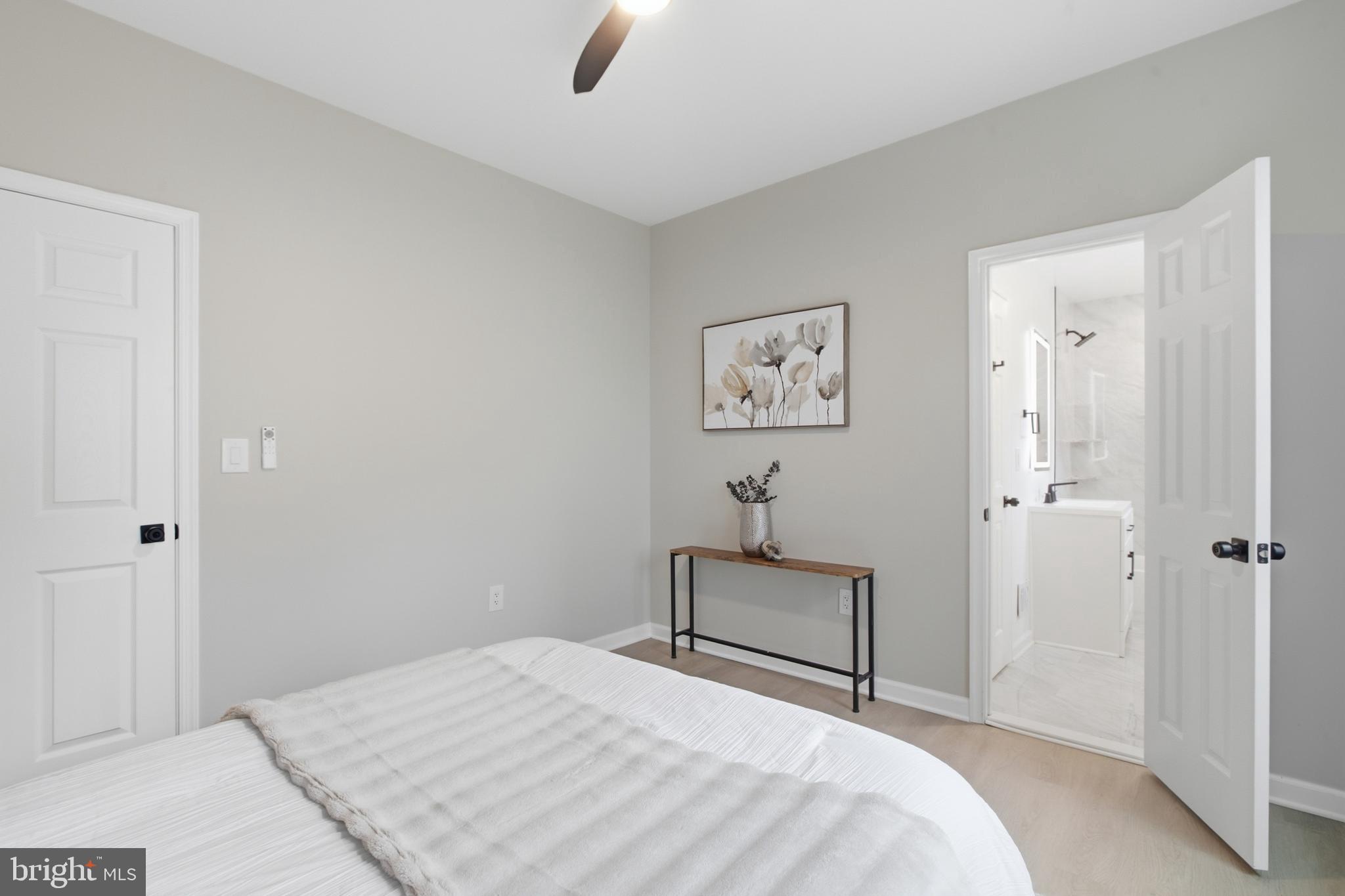 HOLLYWOOD - Residential