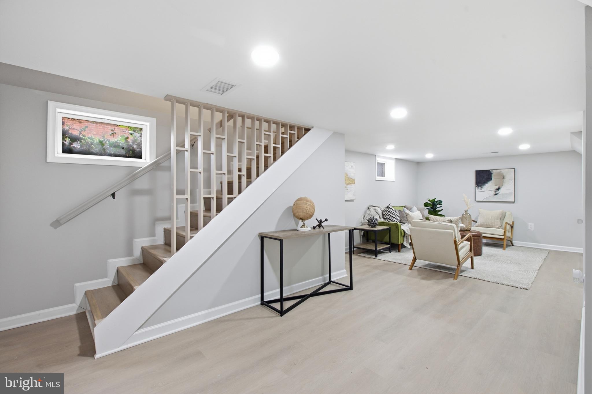 HOLLYWOOD - Residential