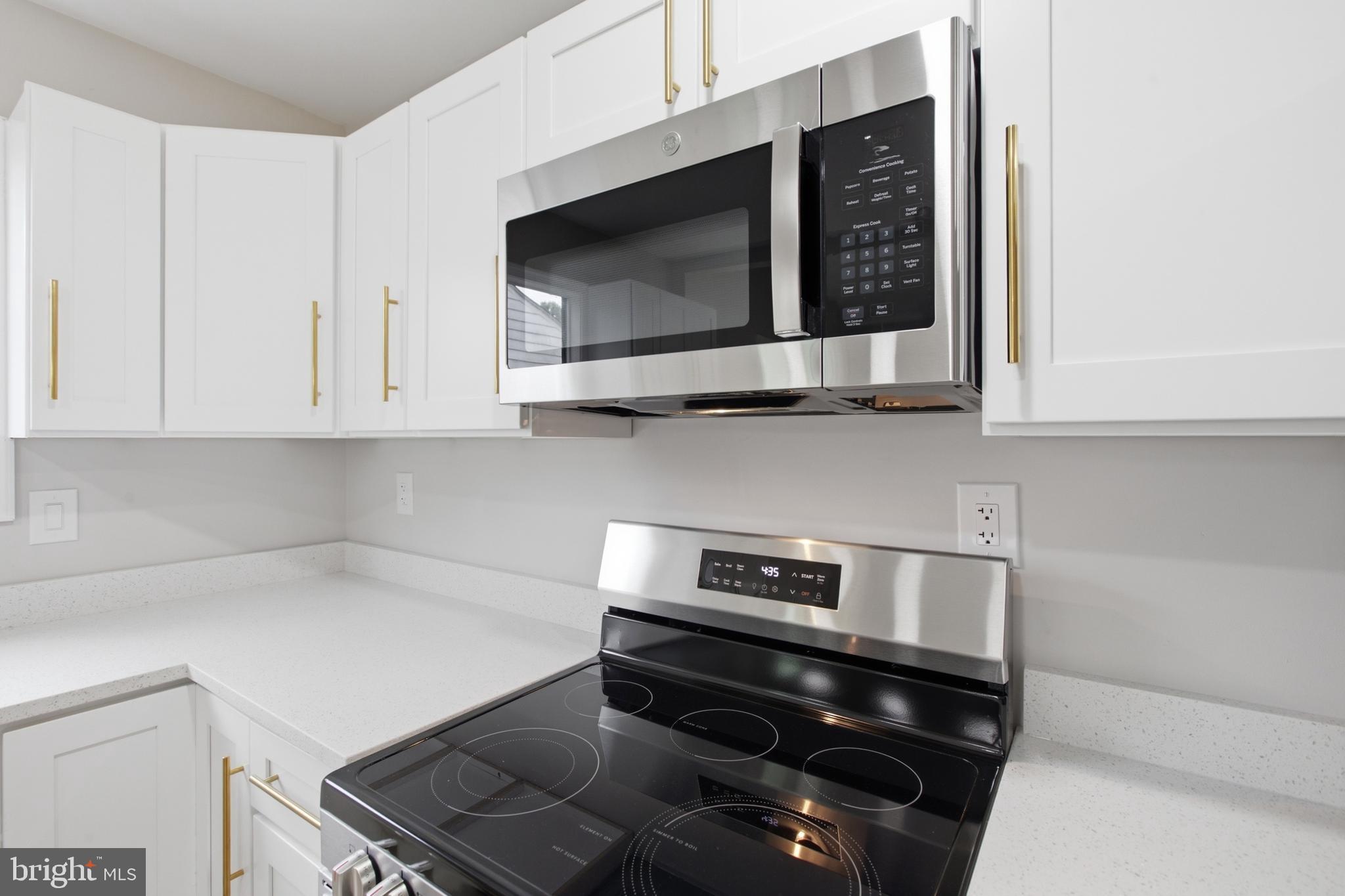 HOLLYWOOD - Residential