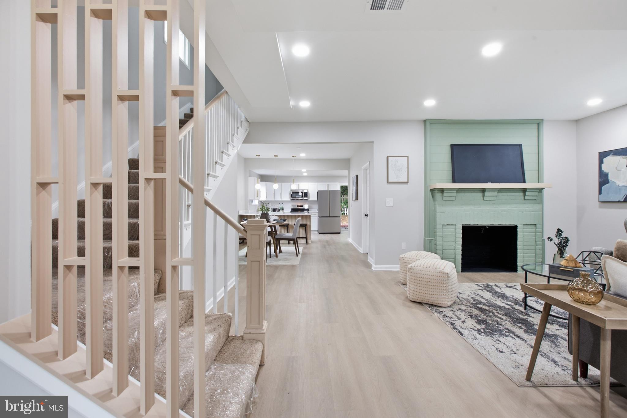 HOLLYWOOD - Residential