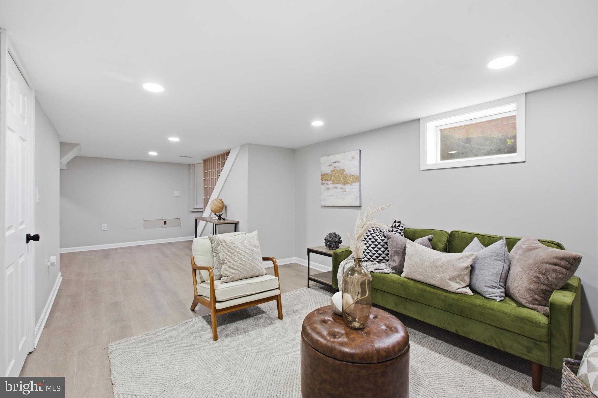 HOLLYWOOD - Residential