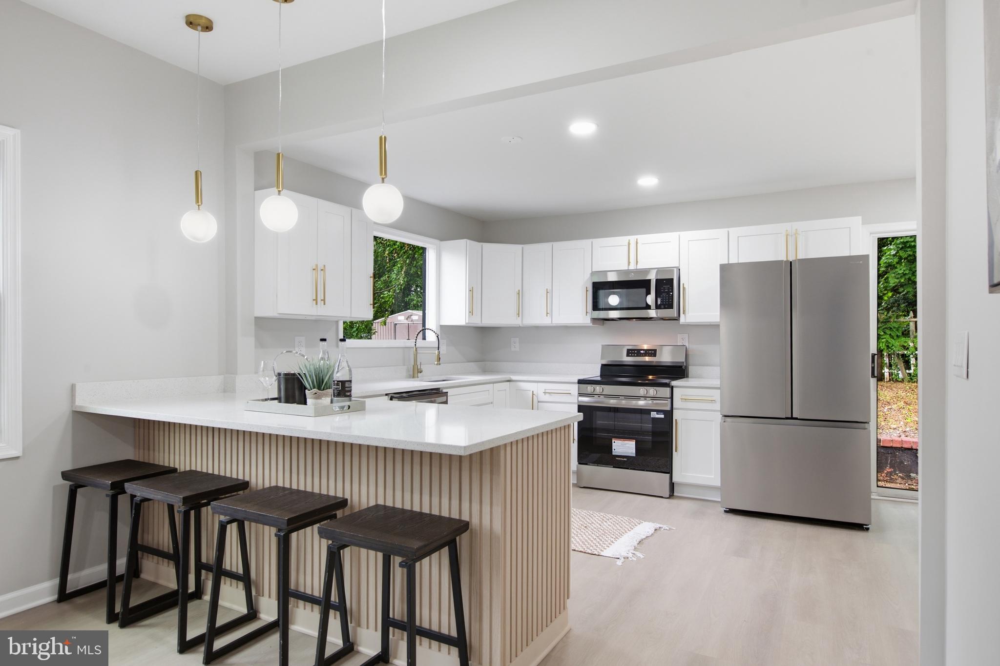 HOLLYWOOD - Residential