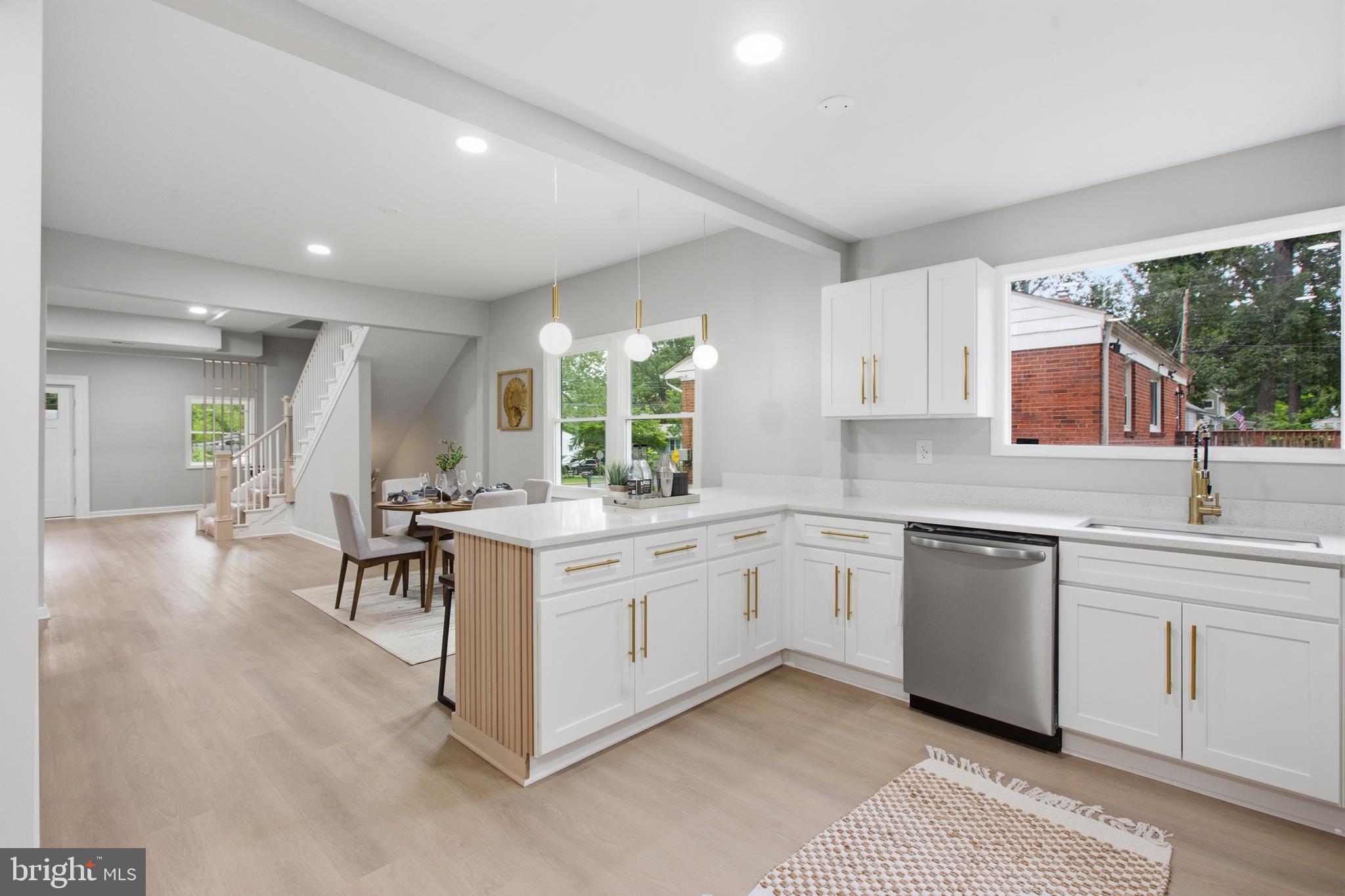 HOLLYWOOD - Residential