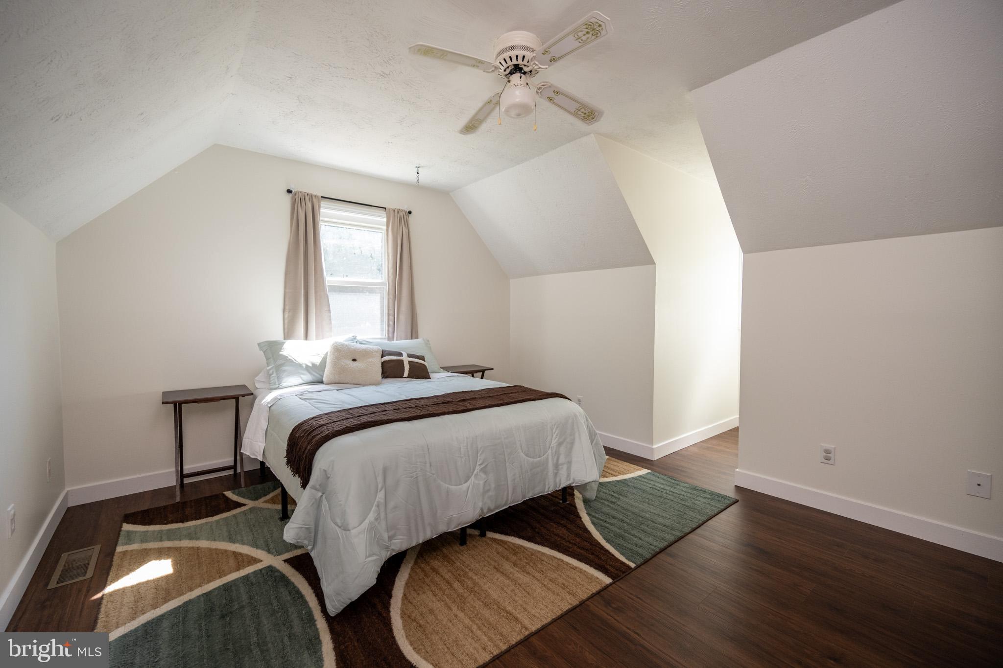 MITCHELL MANOR - Residential