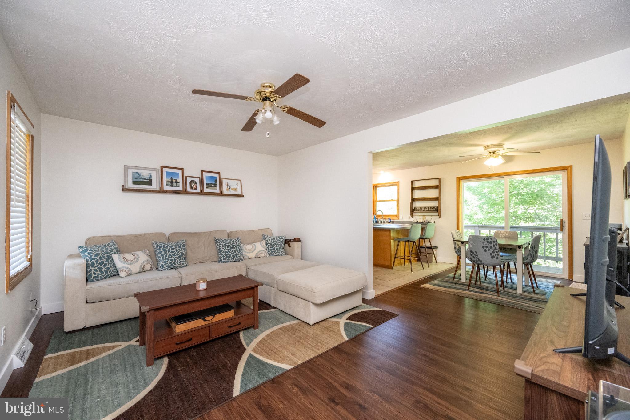 MITCHELL MANOR - Residential