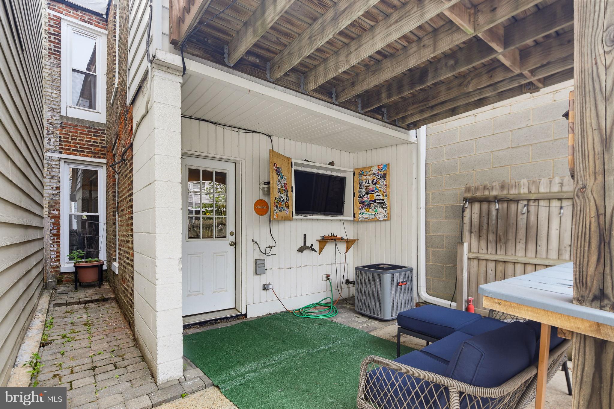 RIVERSIDE PARK - Residential