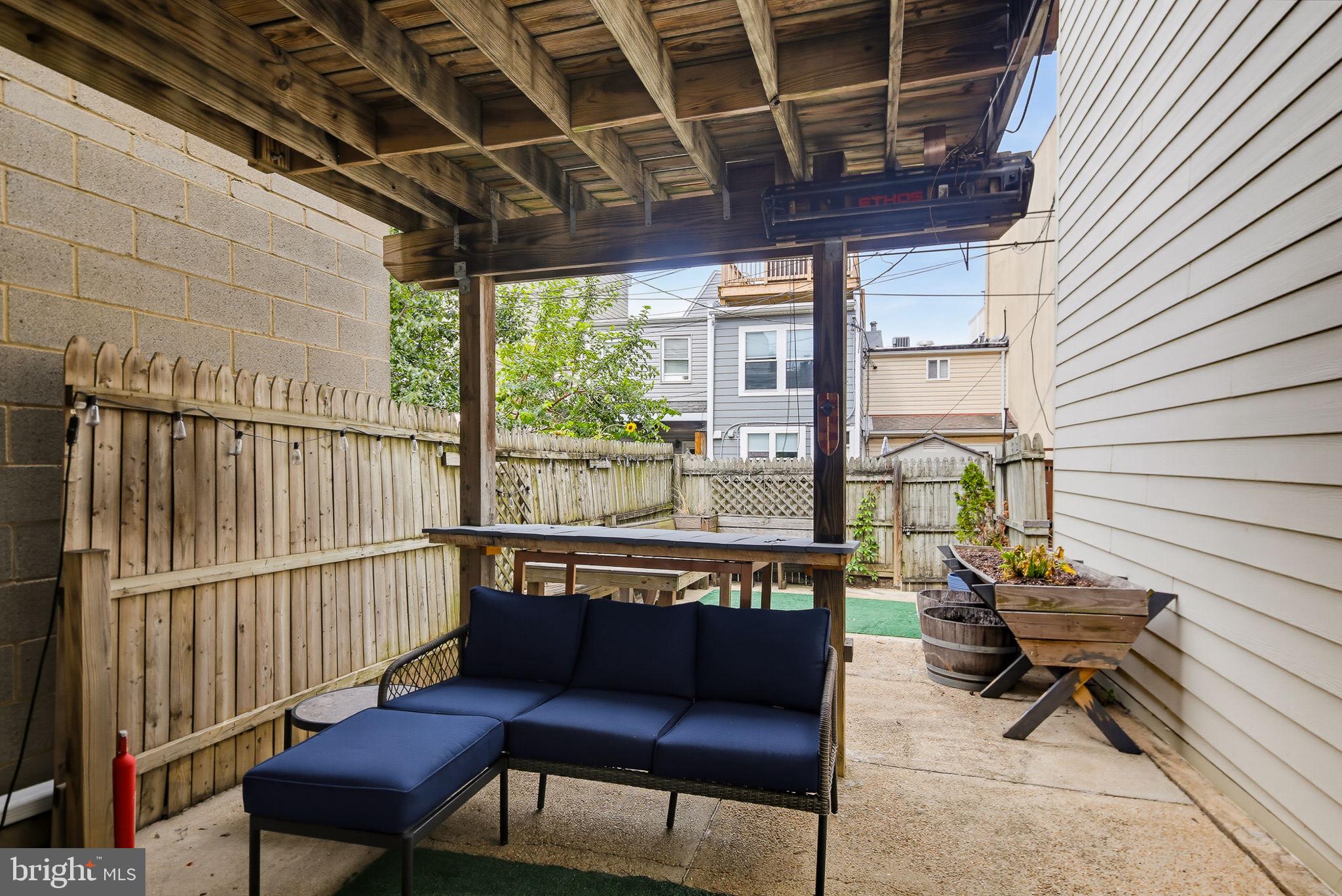 RIVERSIDE PARK - Residential