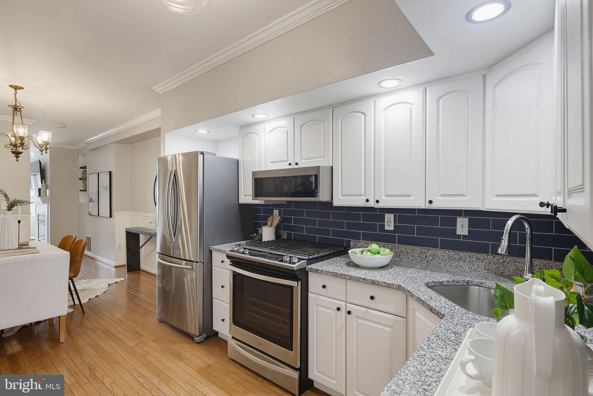 RIVERSIDE PARK - Residential