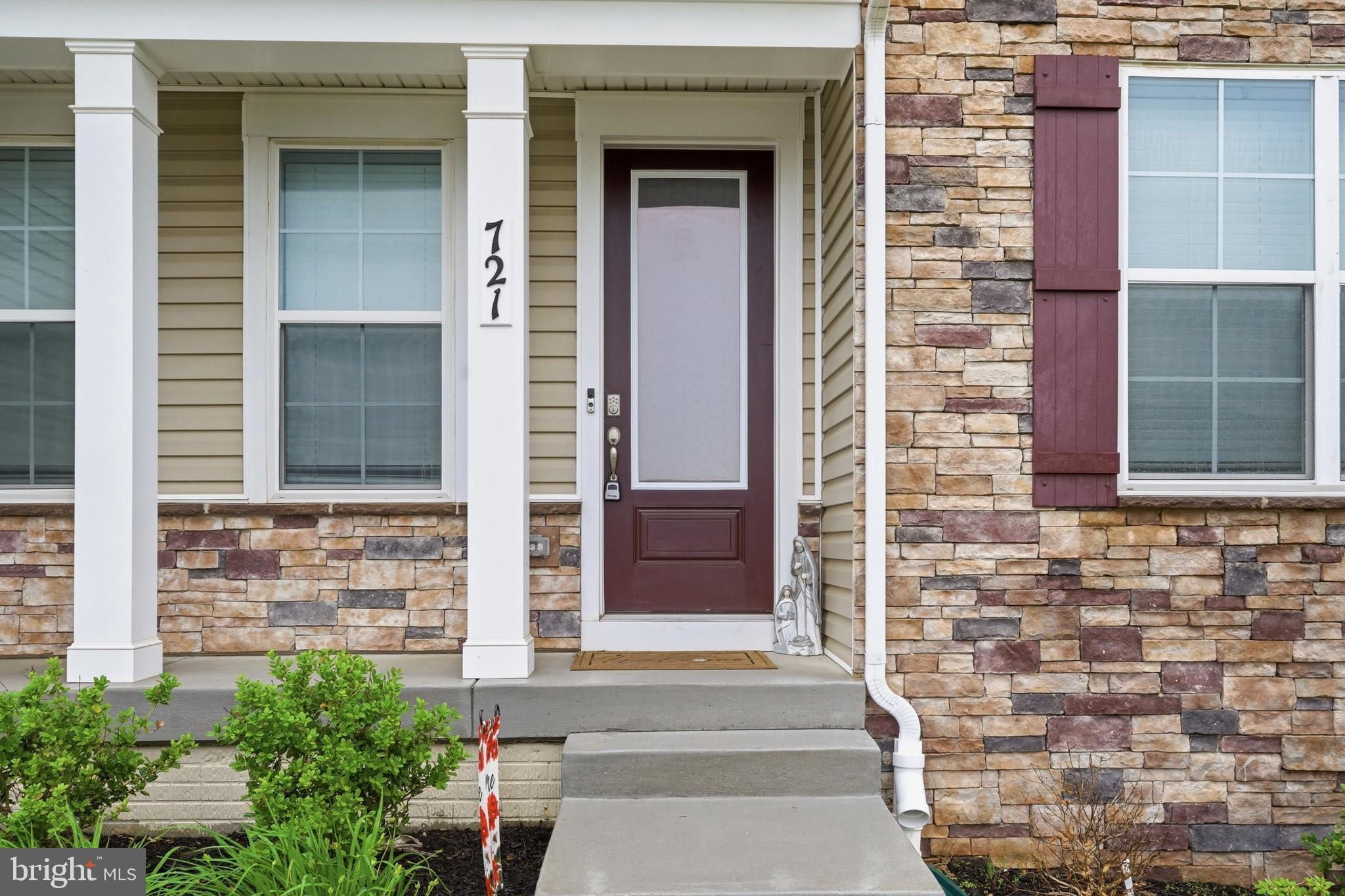 STONEGATE - Residential