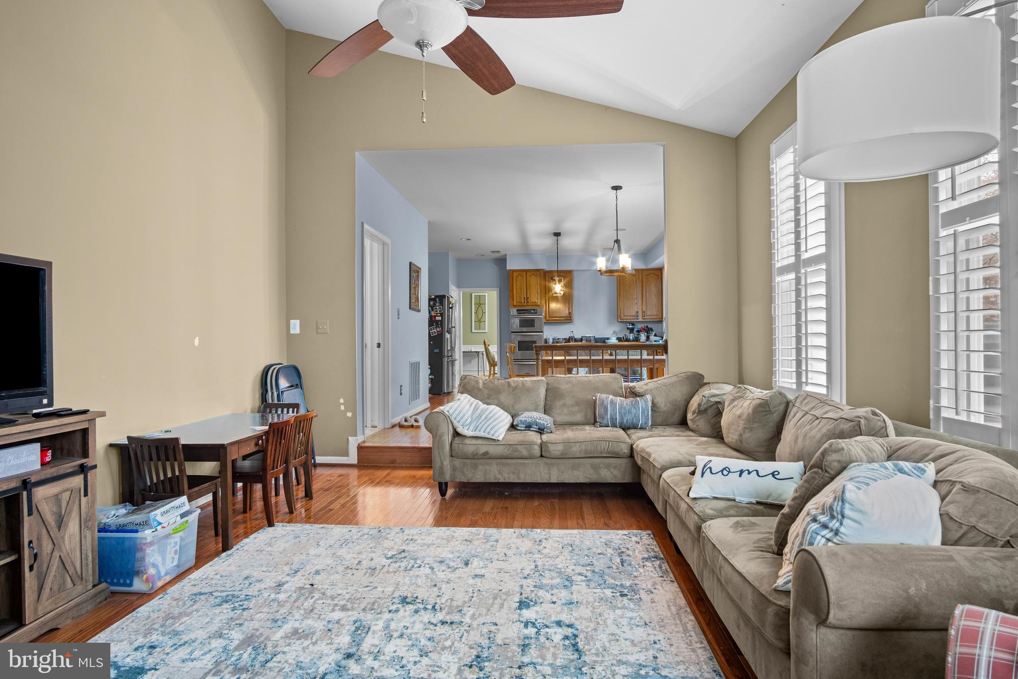 ASHBURN FARM - Residential Lease