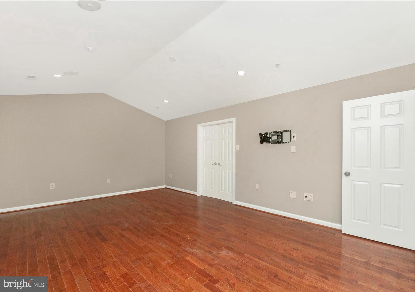 ROSEDALE ESTATES - Residential