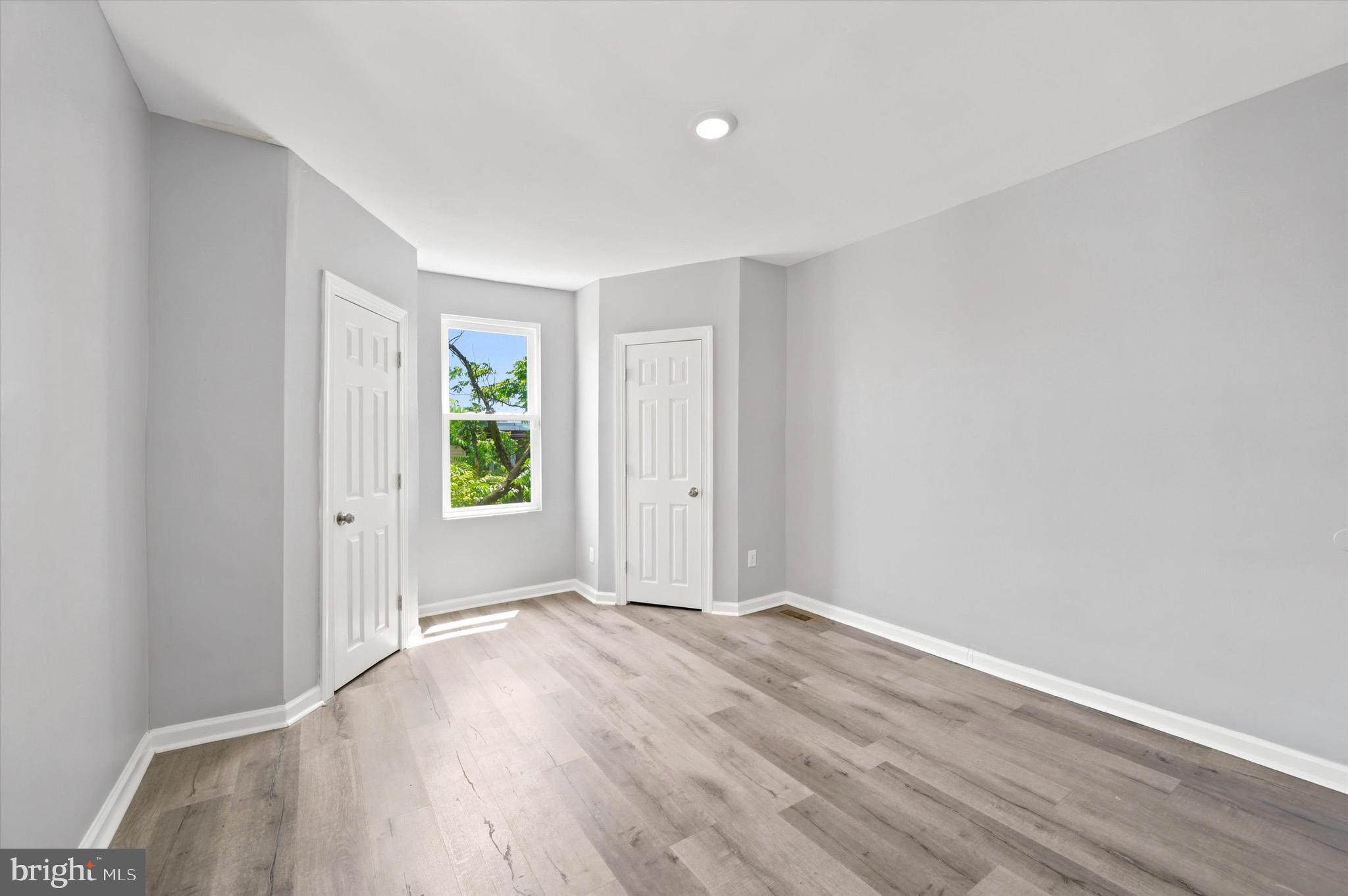 FERN ROCK - Residential