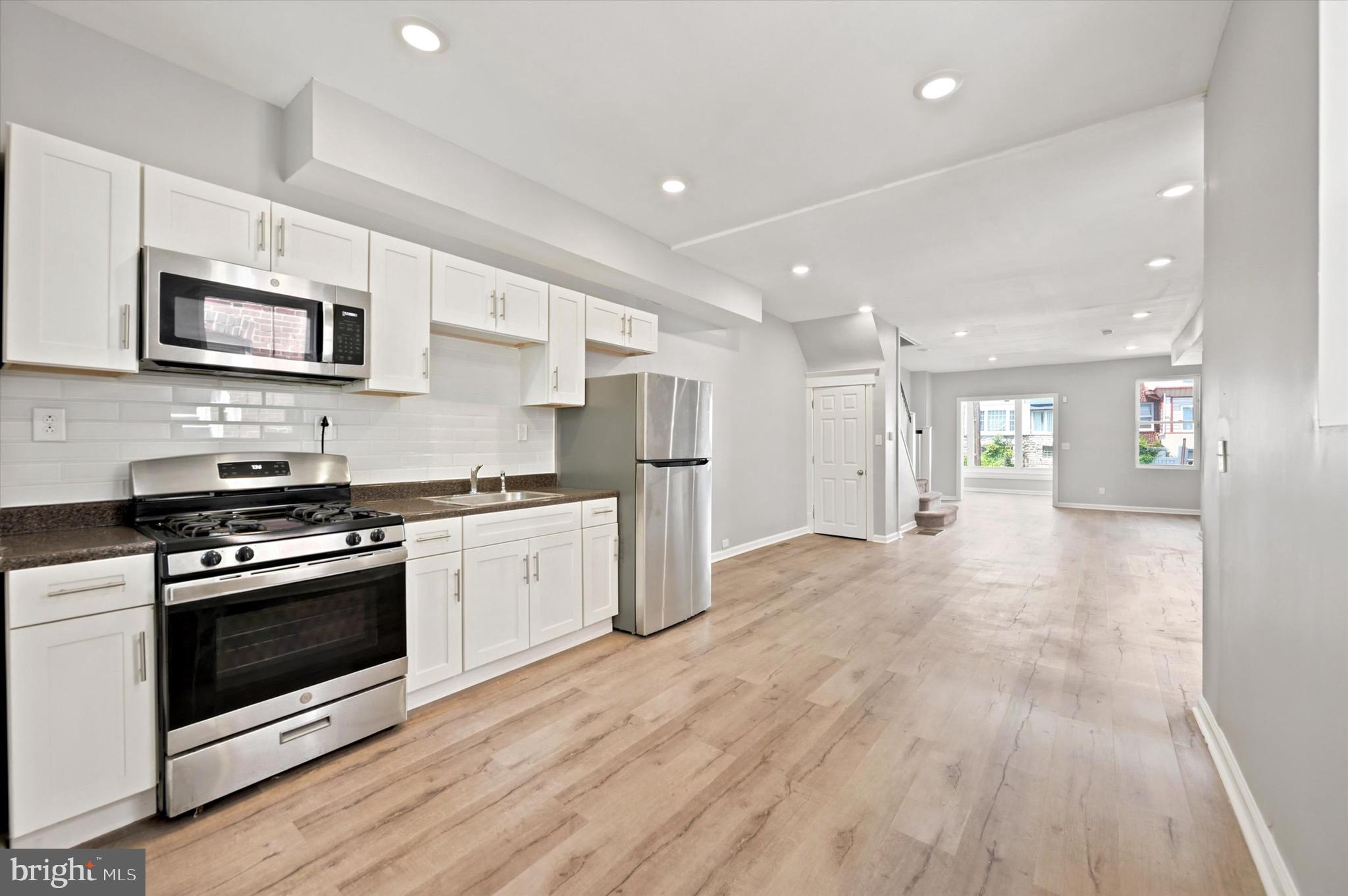FERN ROCK - Residential