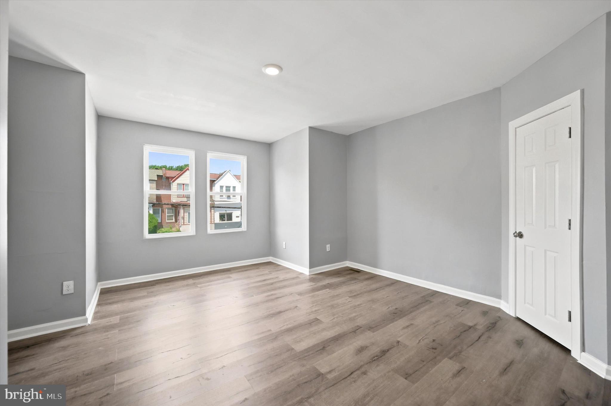 FERN ROCK - Residential