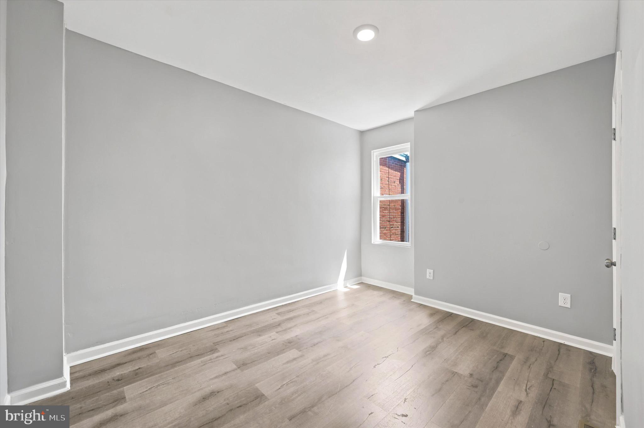 FERN ROCK - Residential