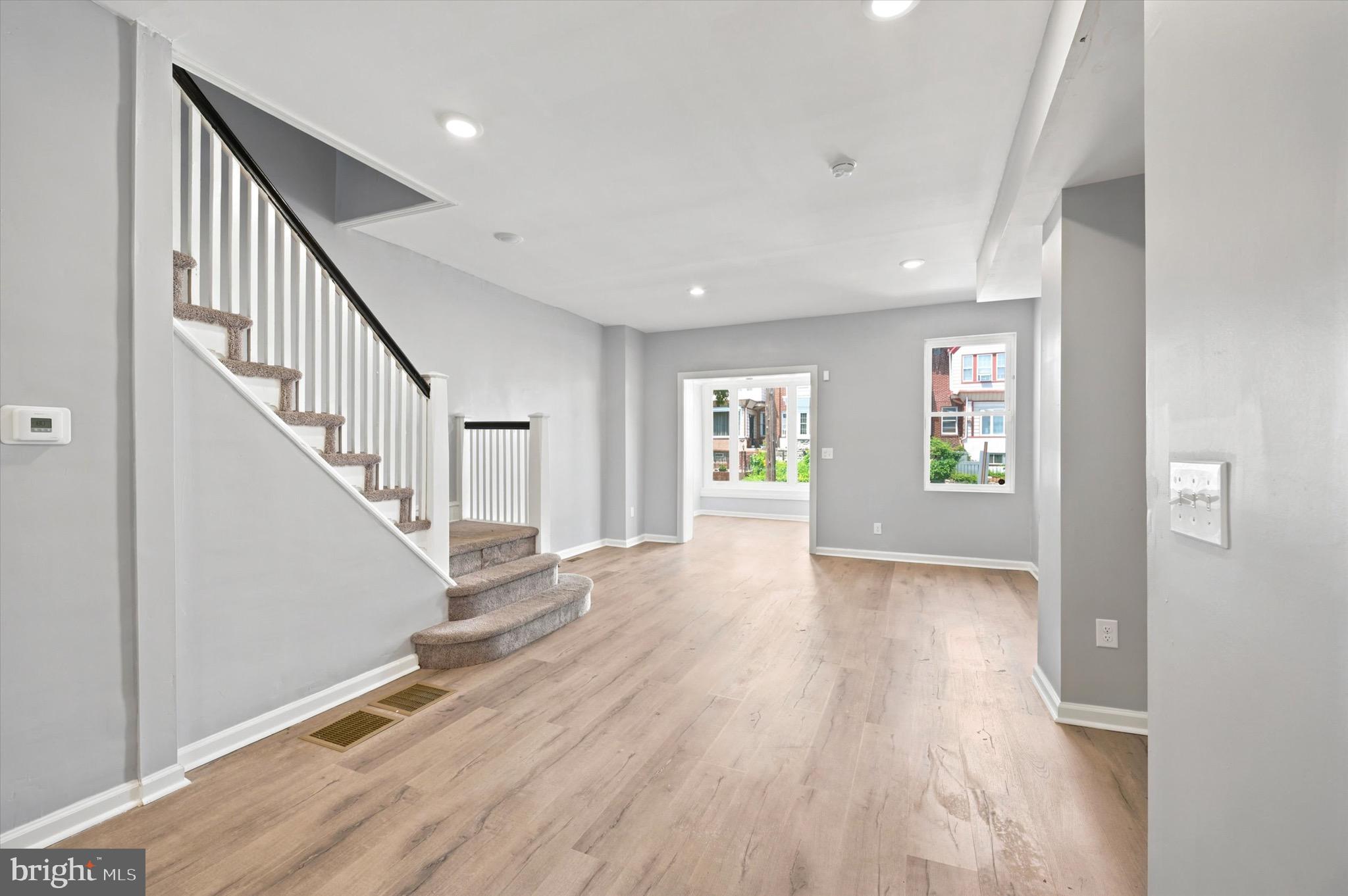 FERN ROCK - Residential
