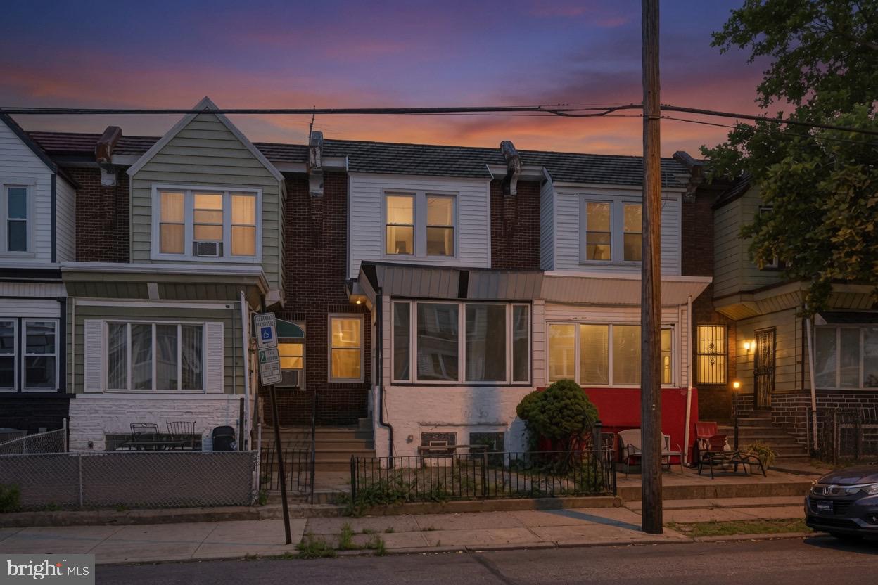 FERN ROCK - Residential