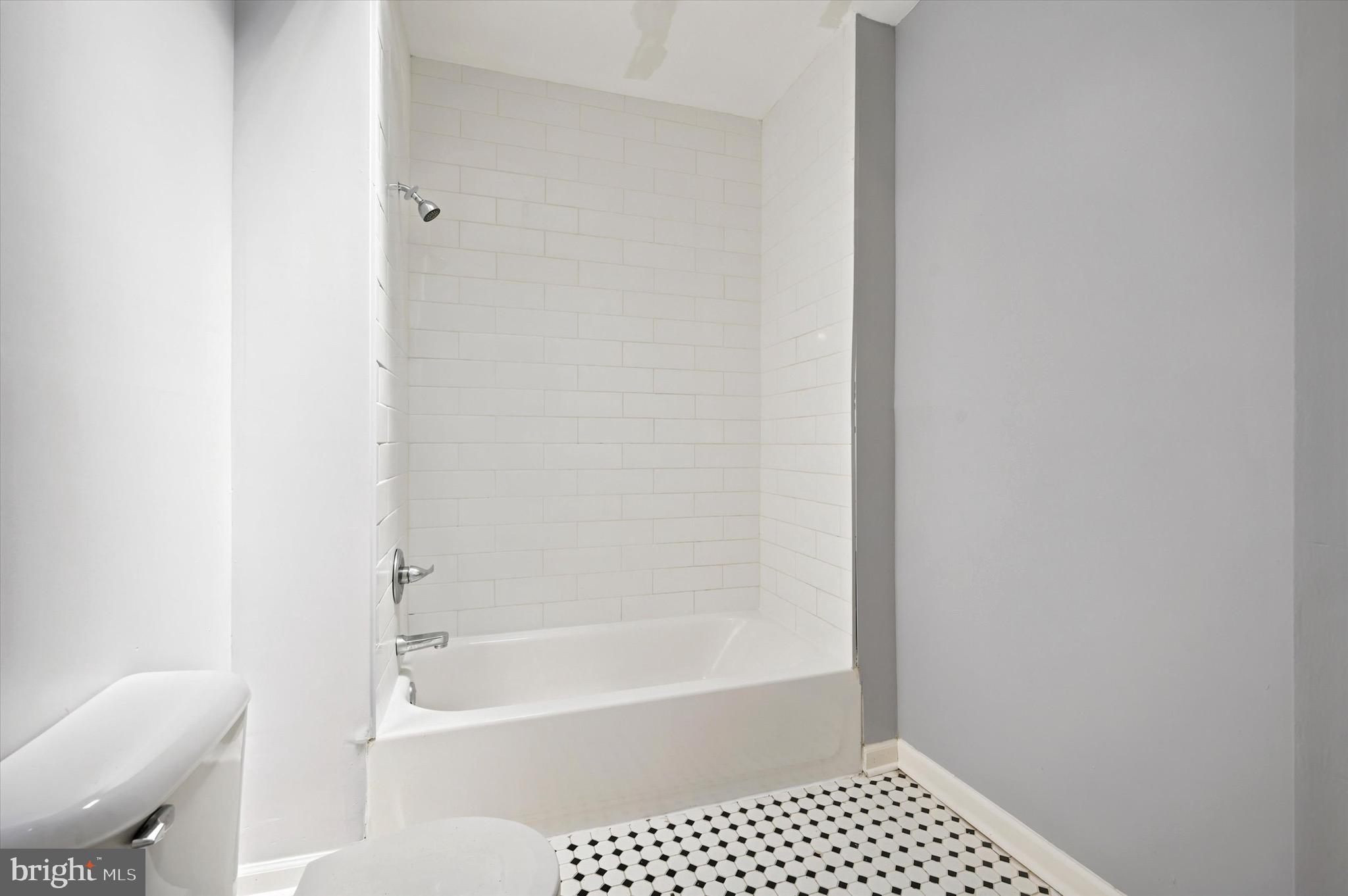 FERN ROCK - Residential