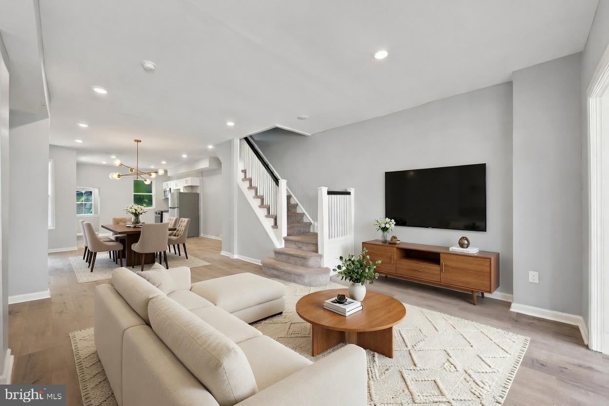 FERN ROCK - Residential