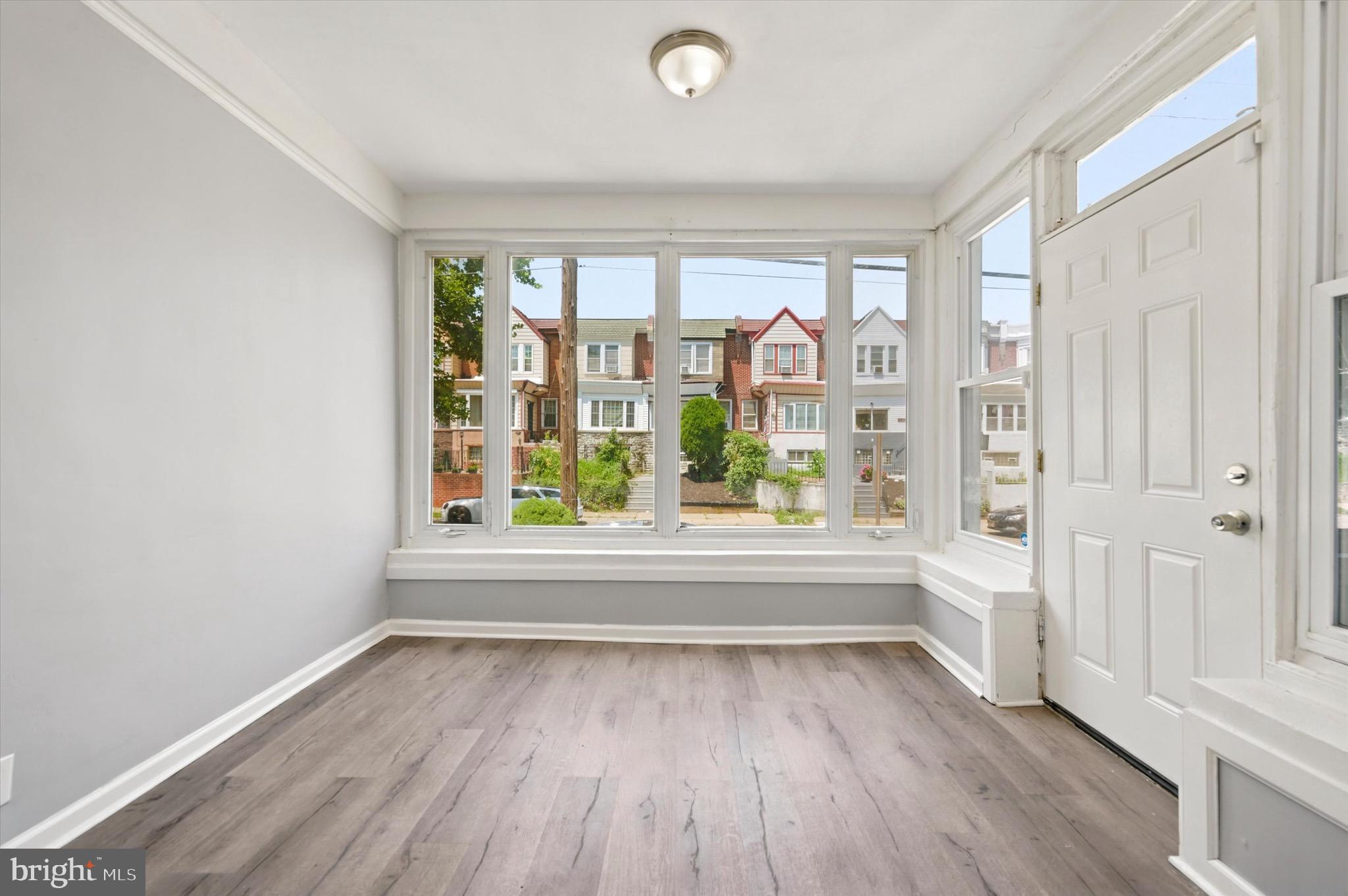 FERN ROCK - Residential