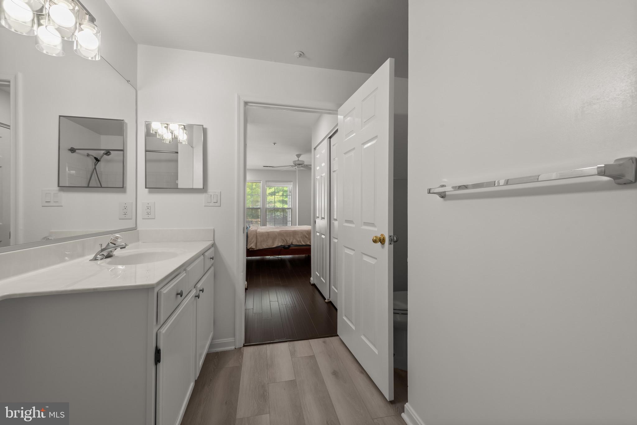 OXBOW APTS AT RUSSETT - Residential