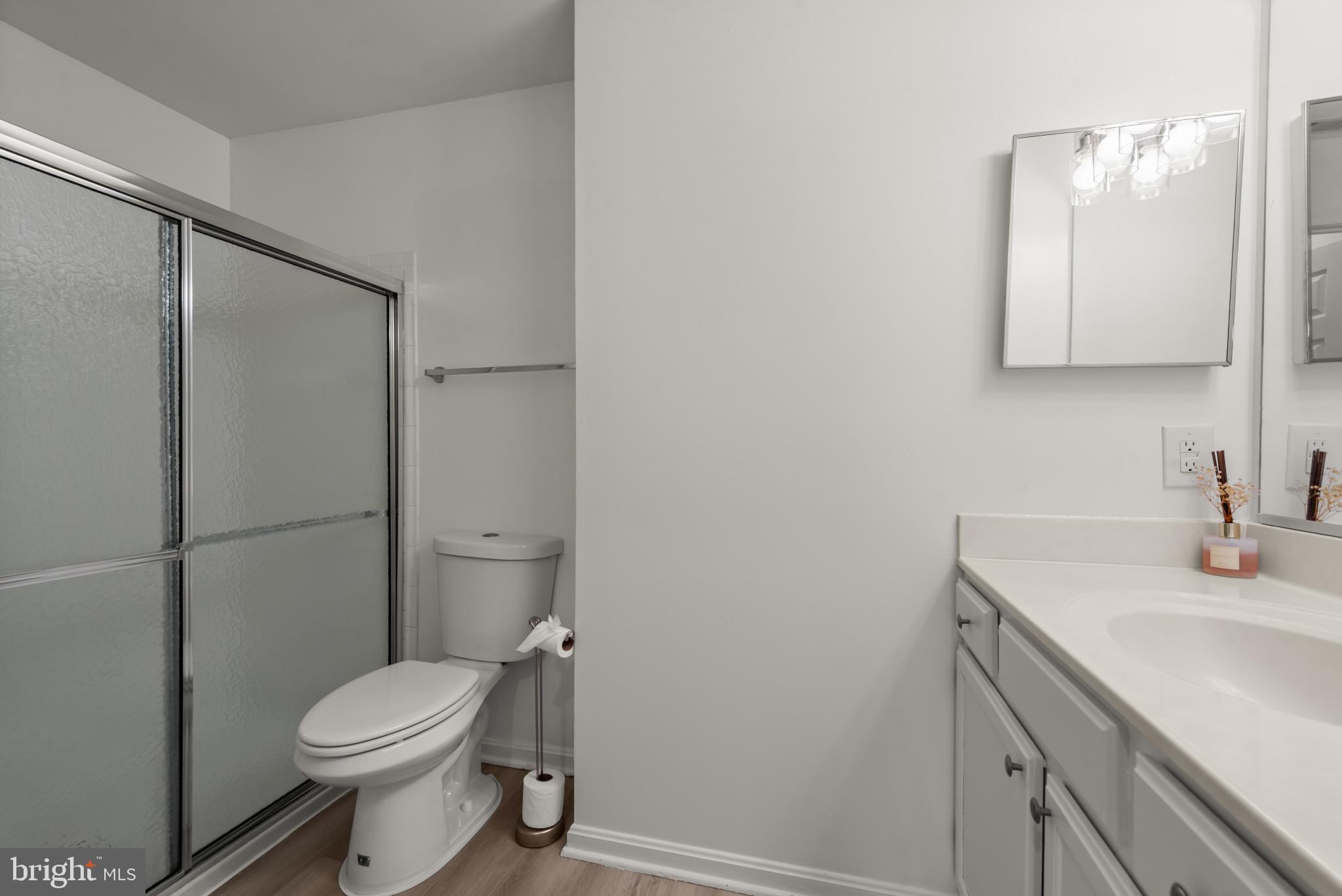OXBOW APTS AT RUSSETT - Residential