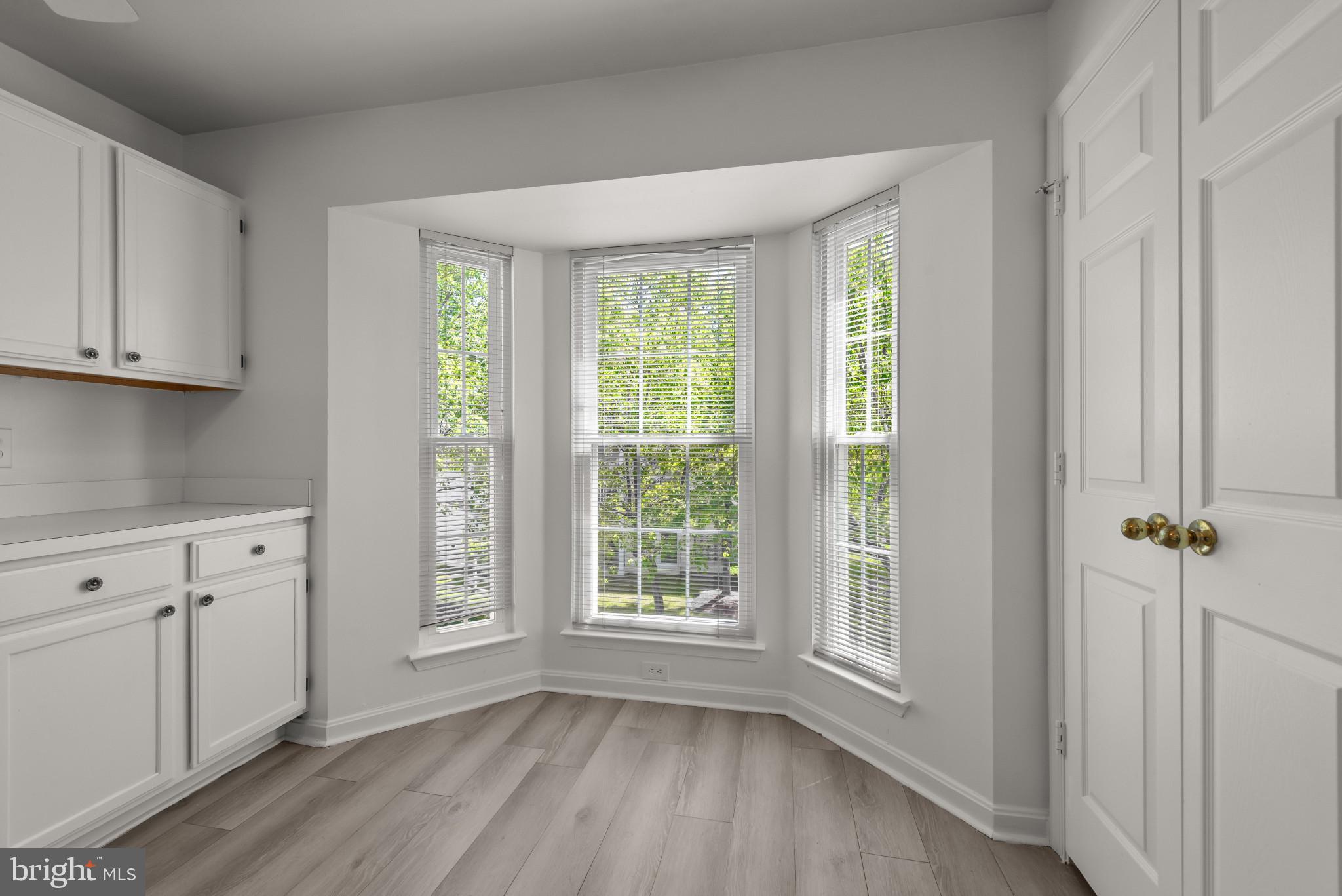 OXBOW APTS AT RUSSETT - Residential