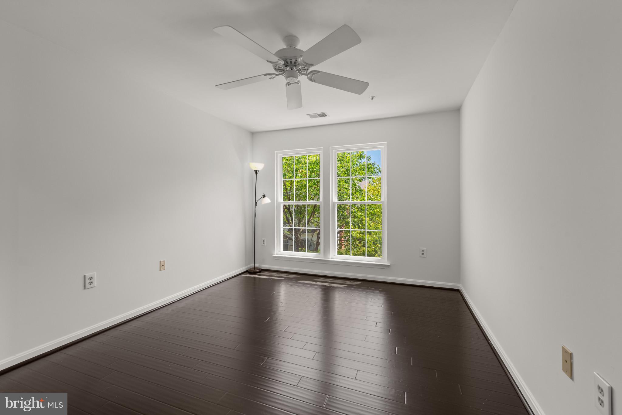 OXBOW APTS AT RUSSETT - Residential