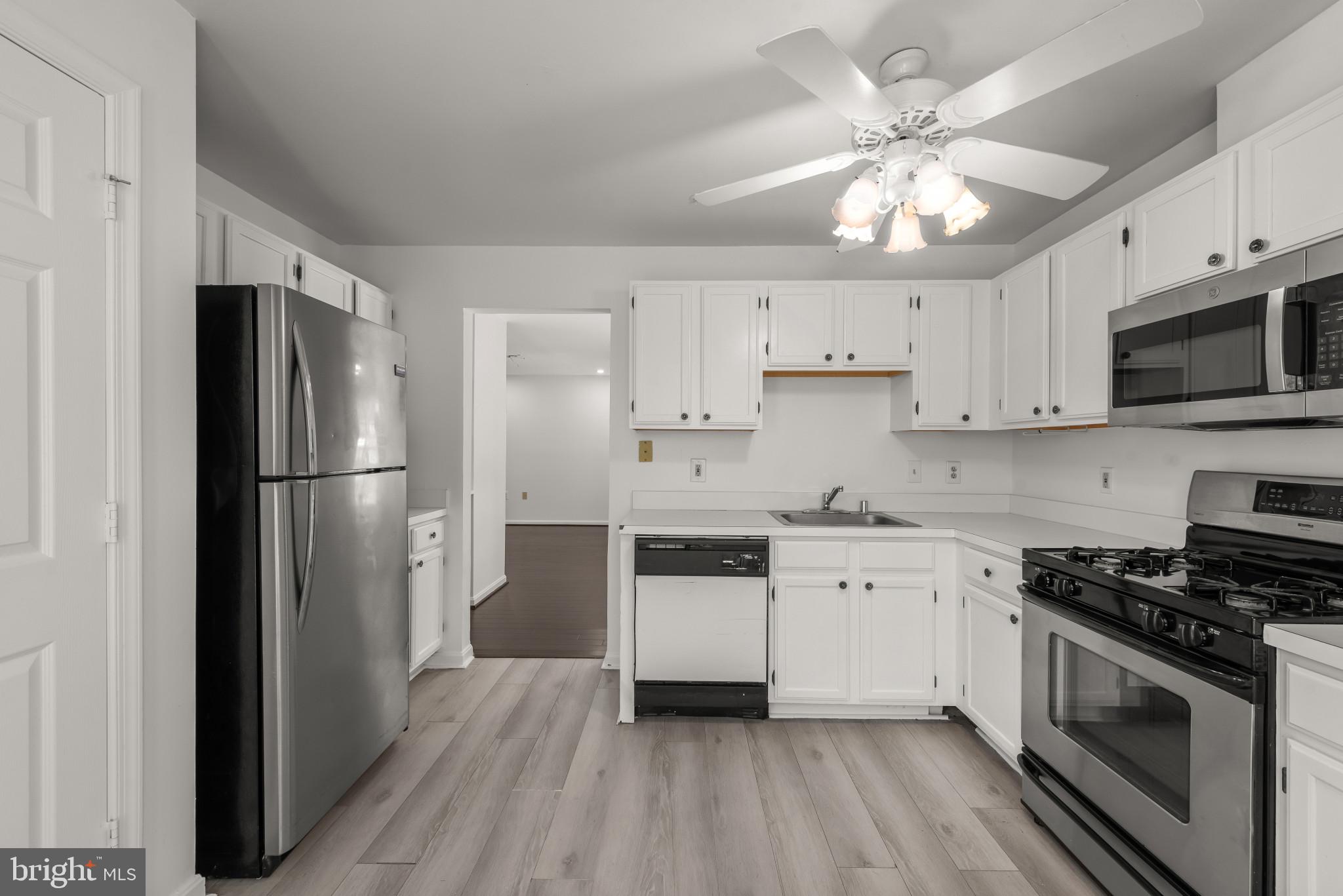 OXBOW APTS AT RUSSETT - Residential