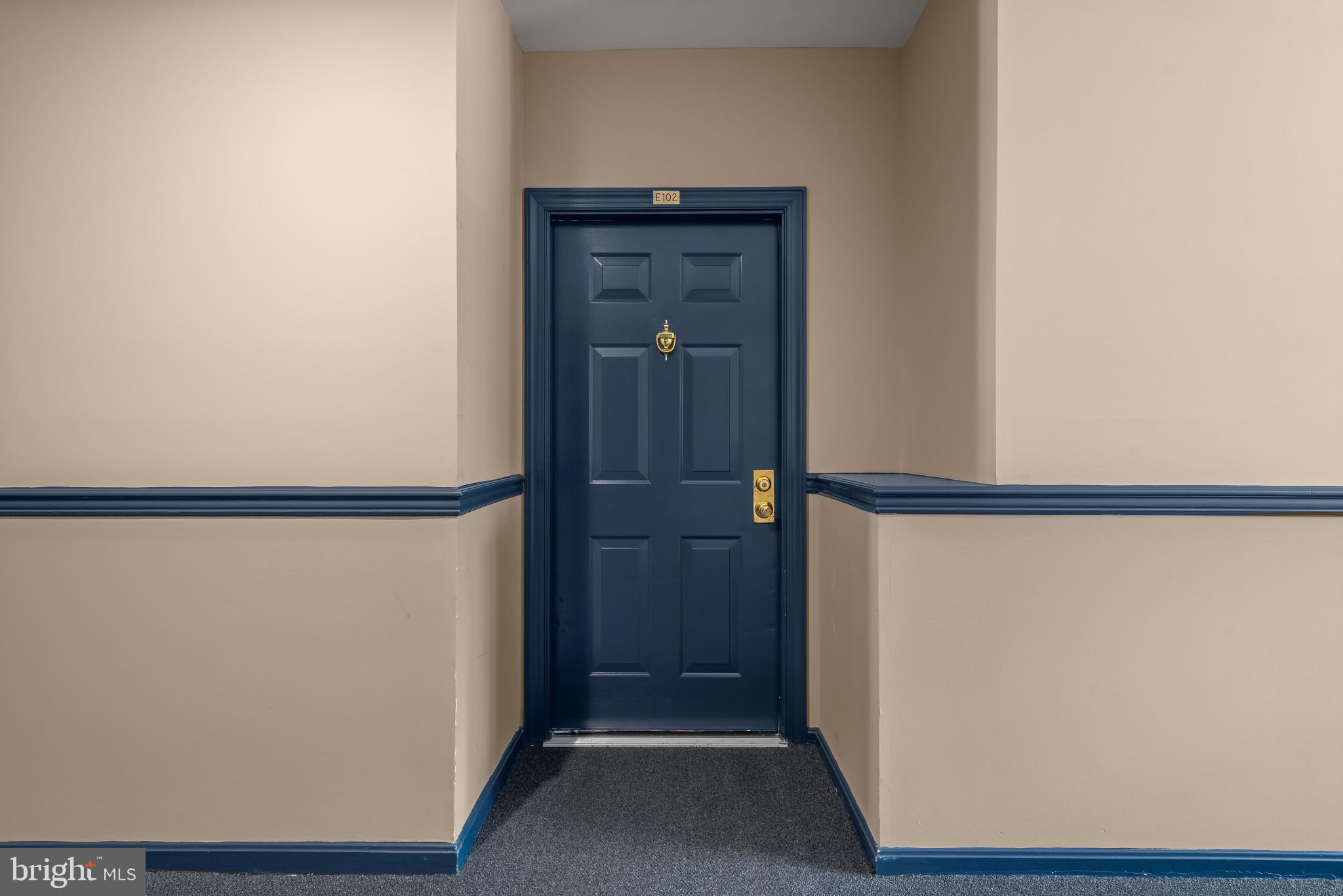 OXBOW APTS AT RUSSETT - Residential