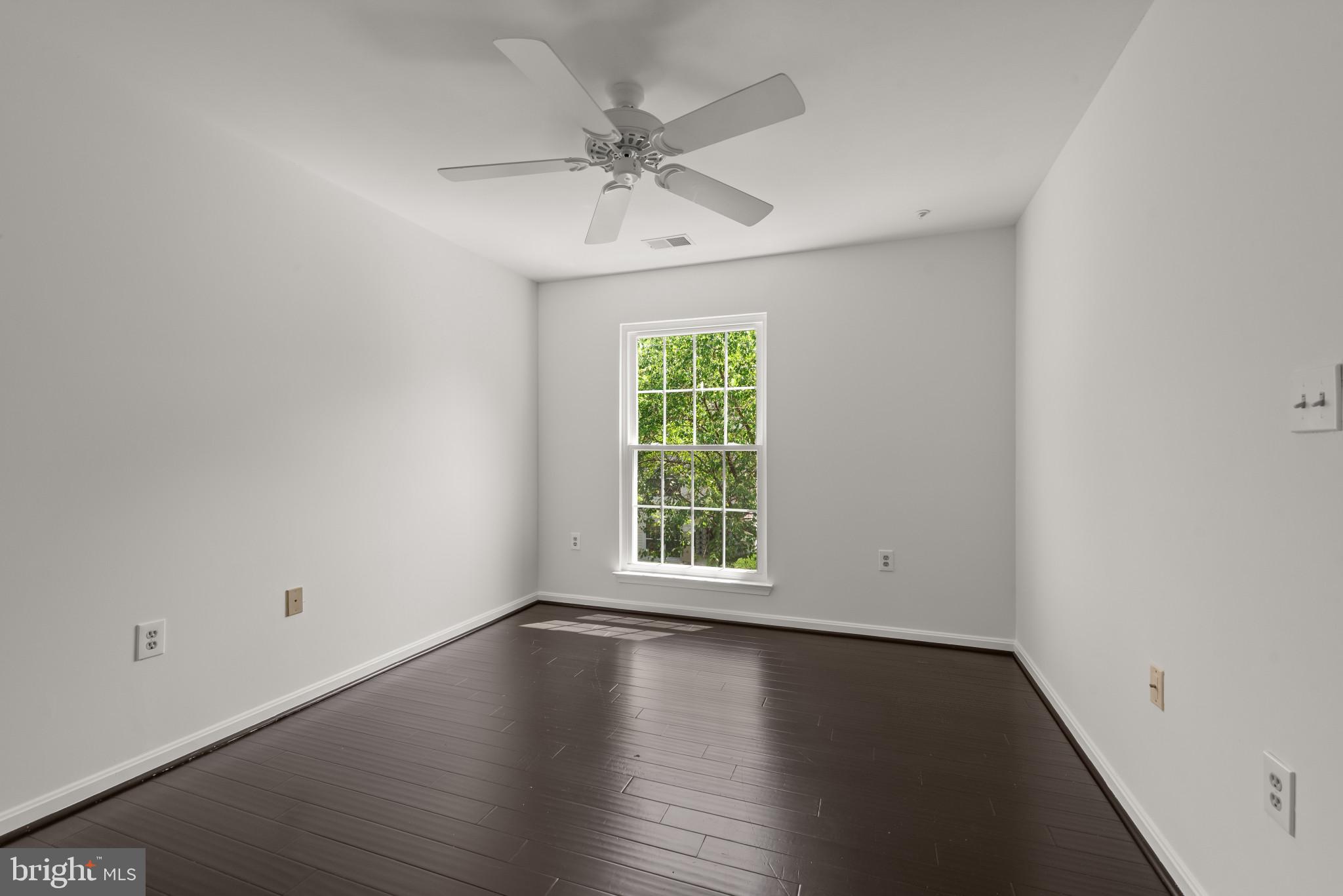 OXBOW APTS AT RUSSETT - Residential