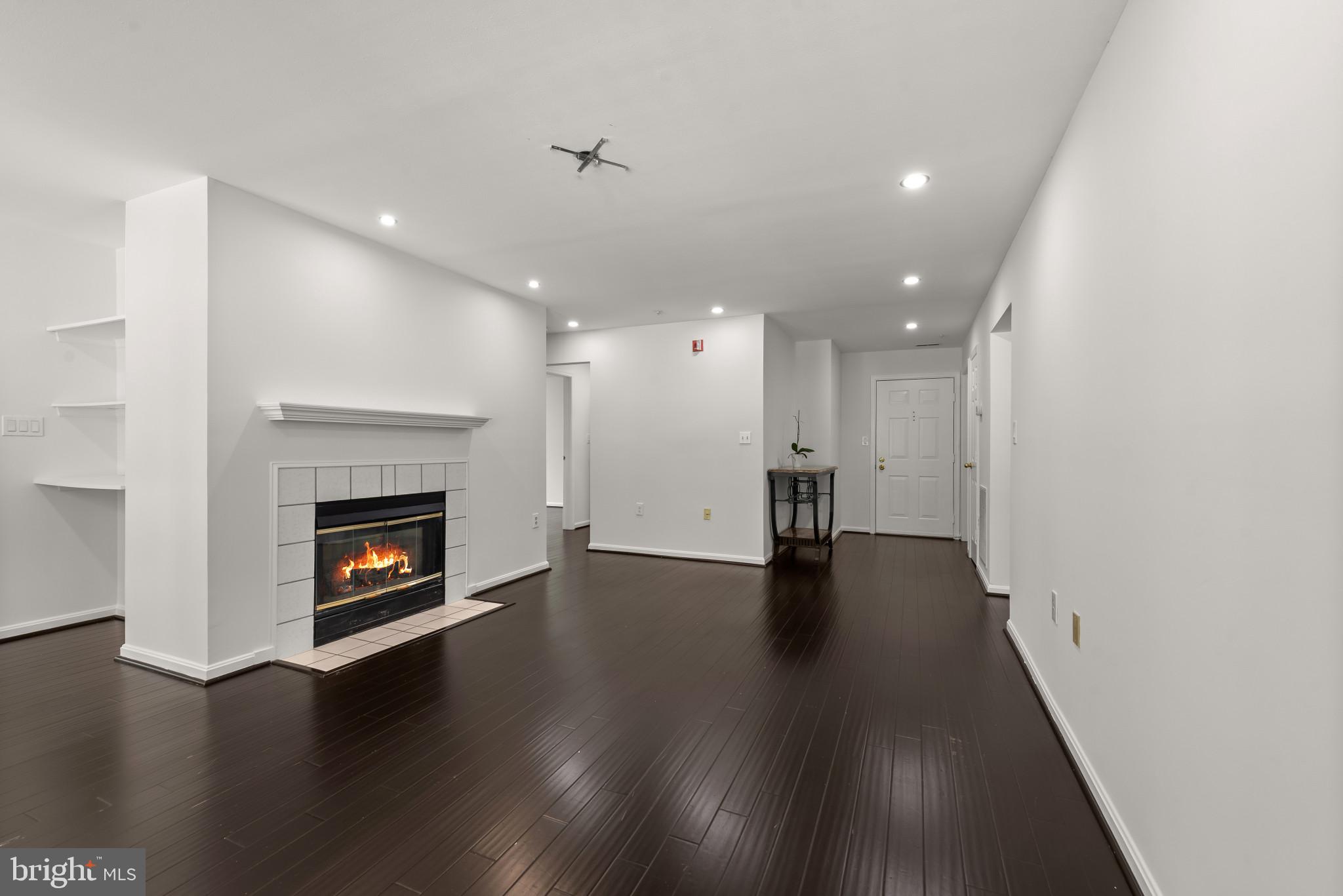 OXBOW APTS AT RUSSETT - Residential