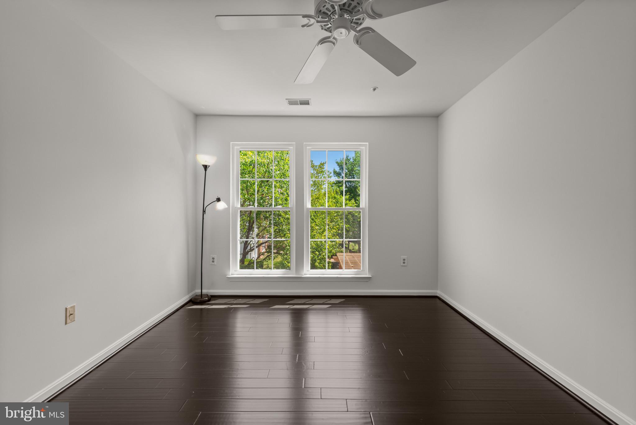 OXBOW APTS AT RUSSETT - Residential