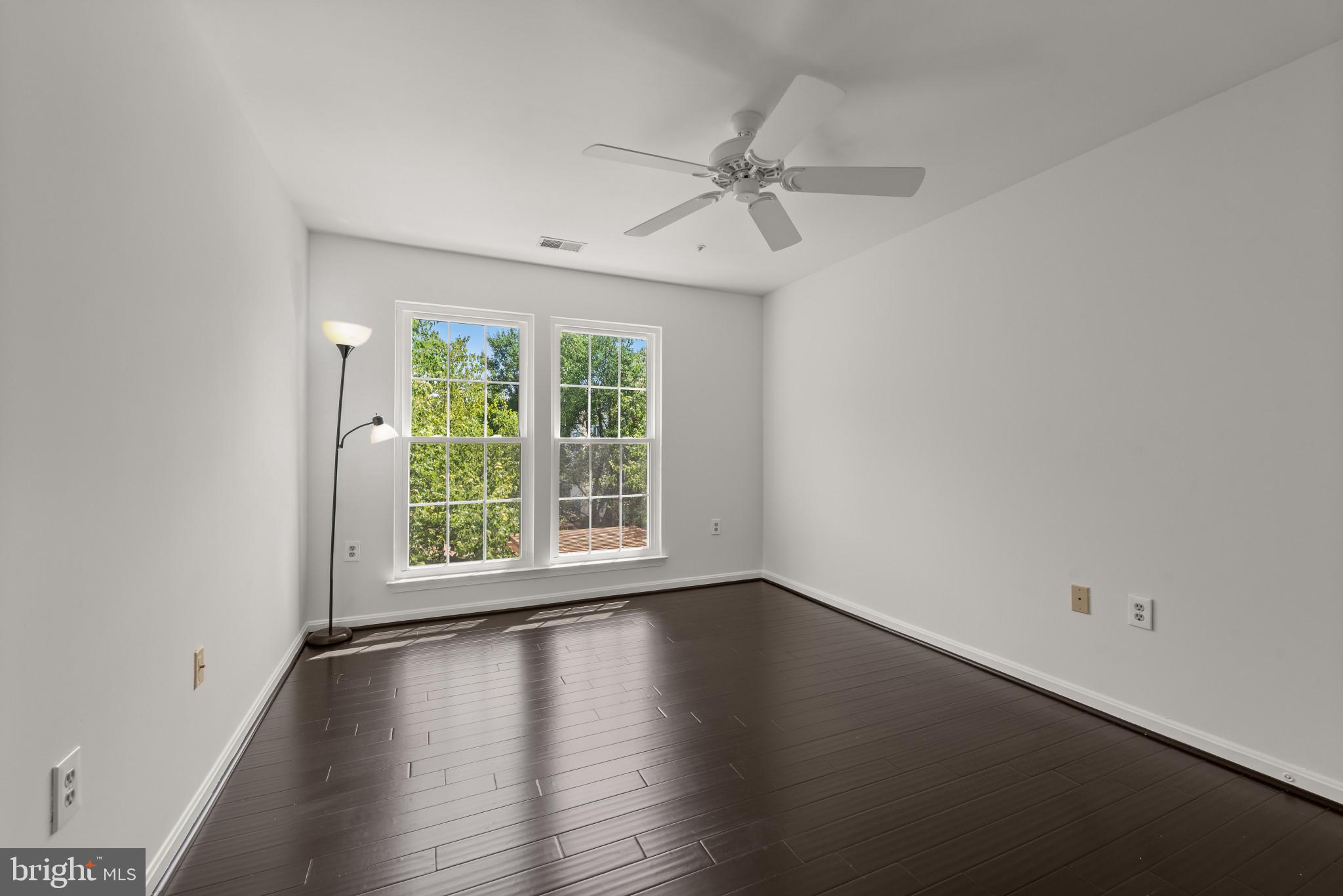 OXBOW APTS AT RUSSETT - Residential