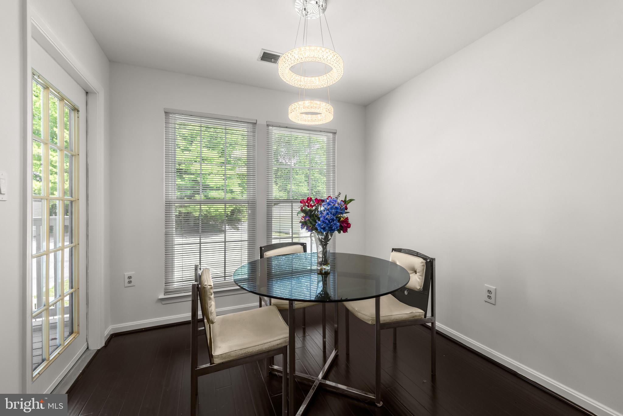 OXBOW APTS AT RUSSETT - Residential