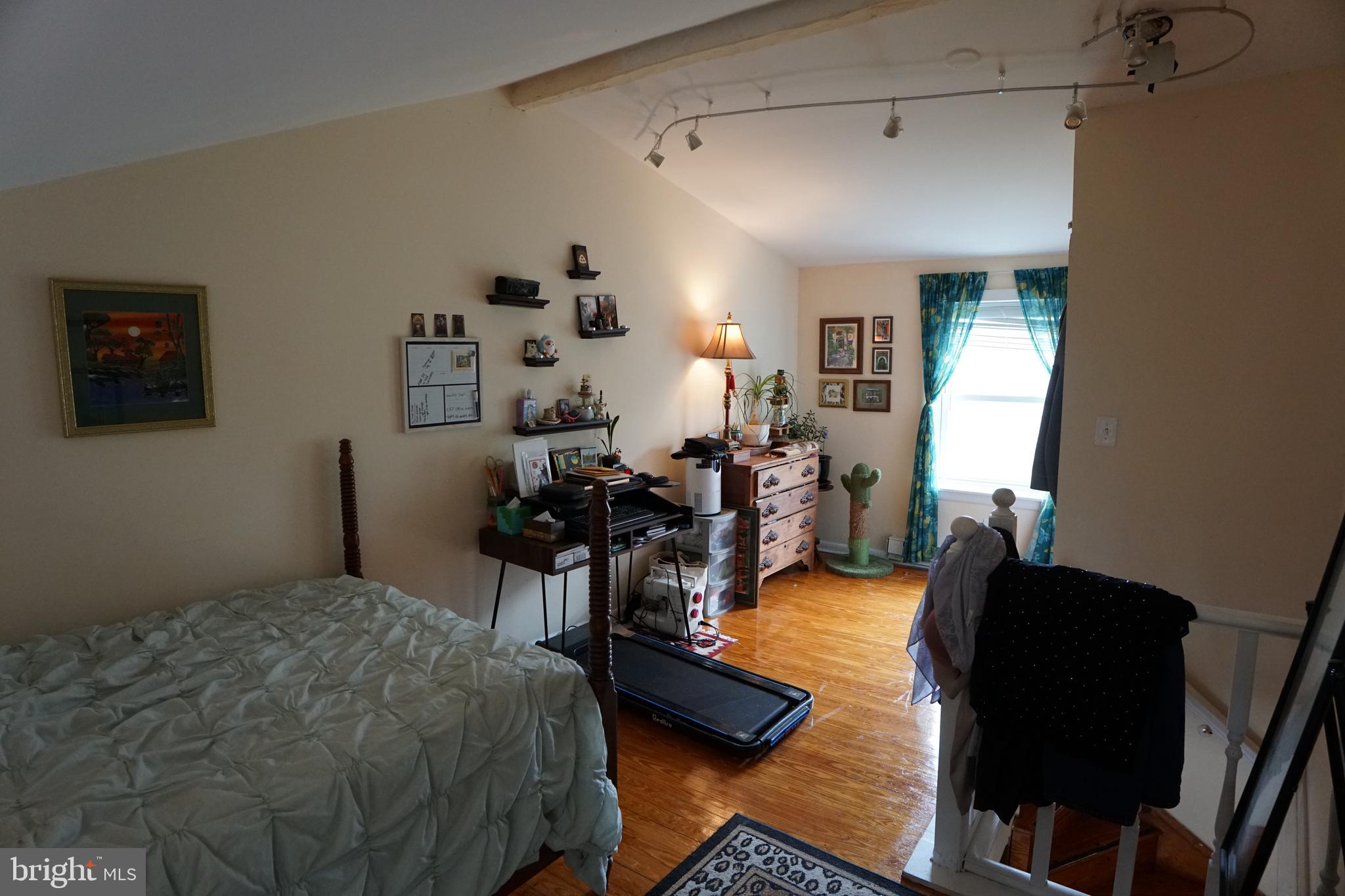 SETON HILL - Residential