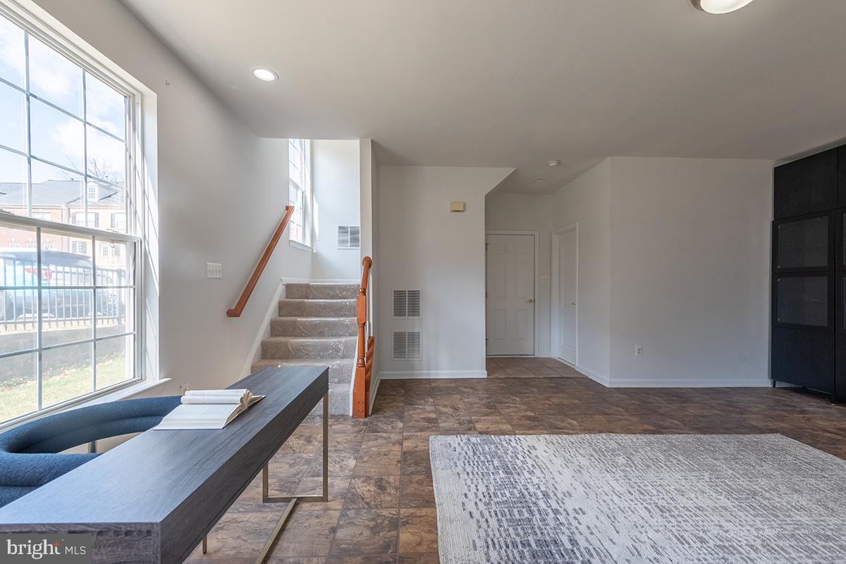 MANASSAS PARK STATION - Residential