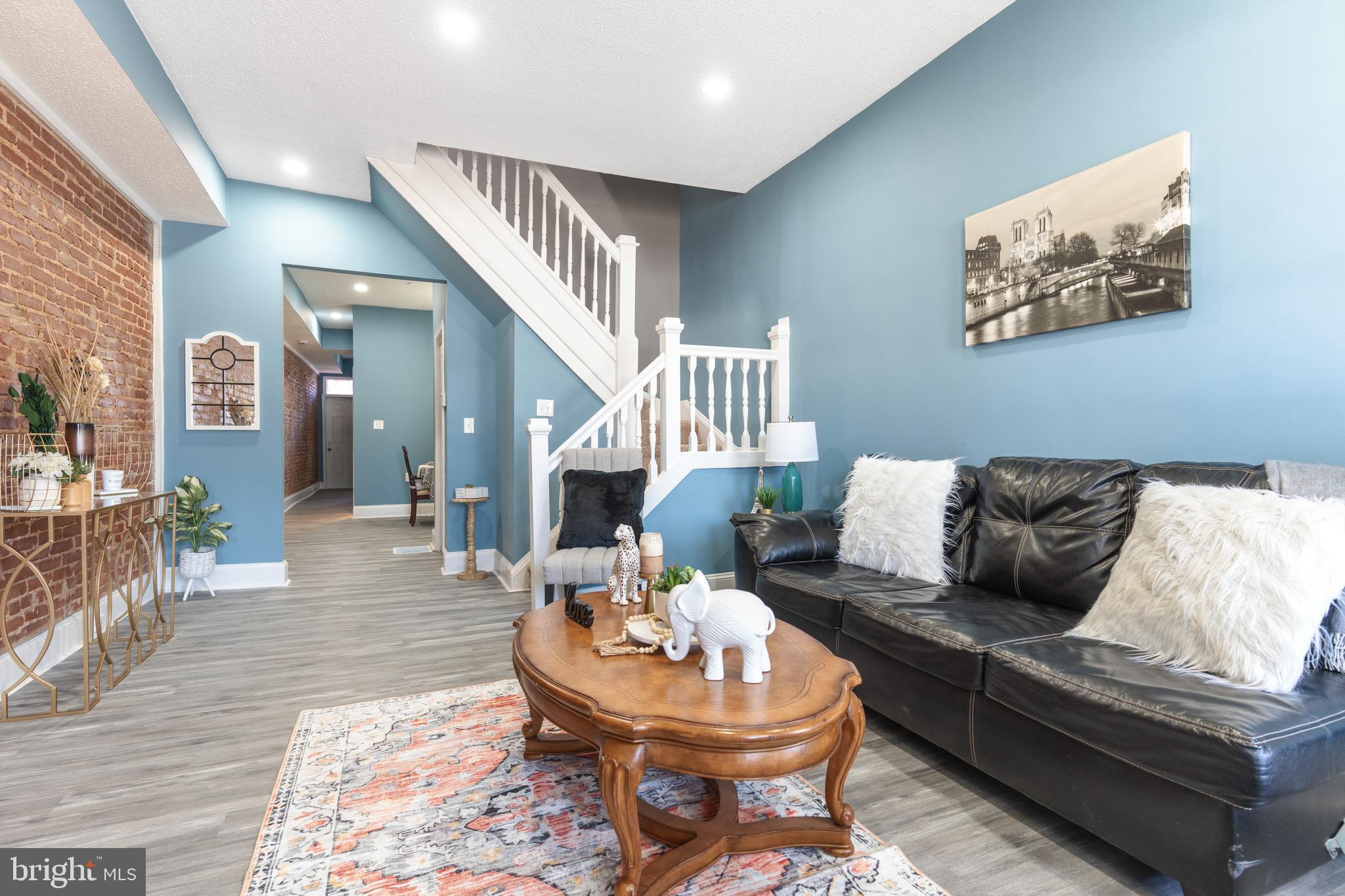 PARK CIRCLE - Residential