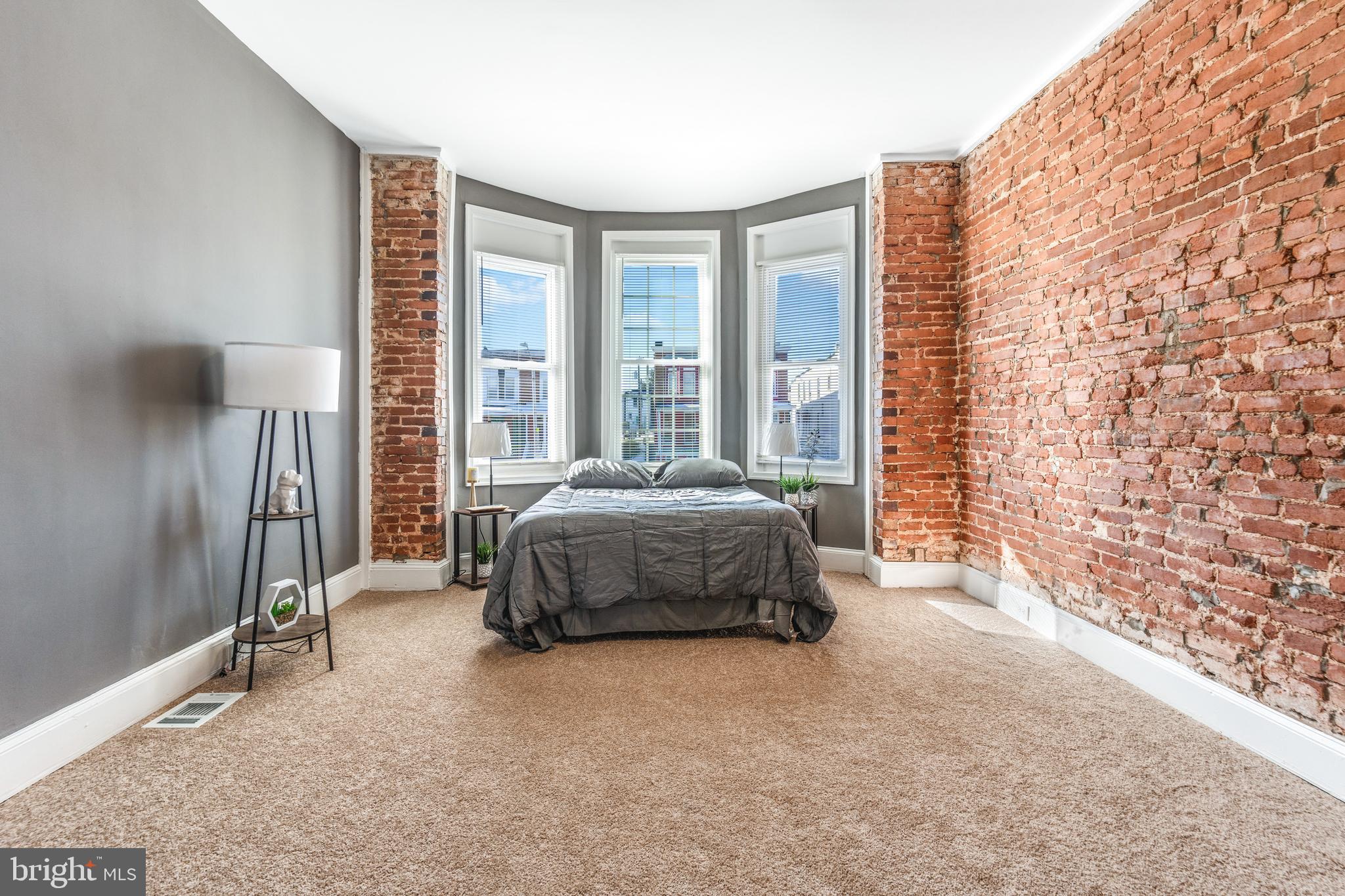 PARK CIRCLE - Residential