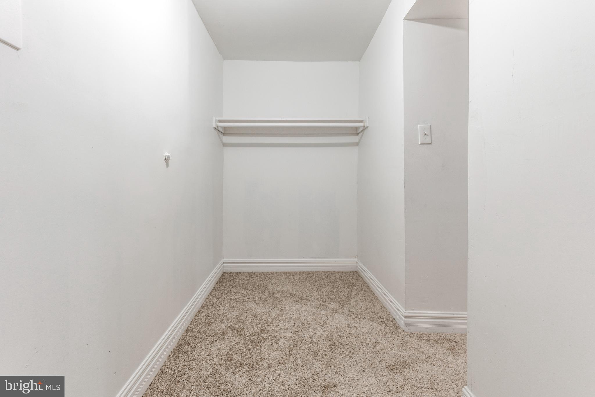 PARK CIRCLE - Residential