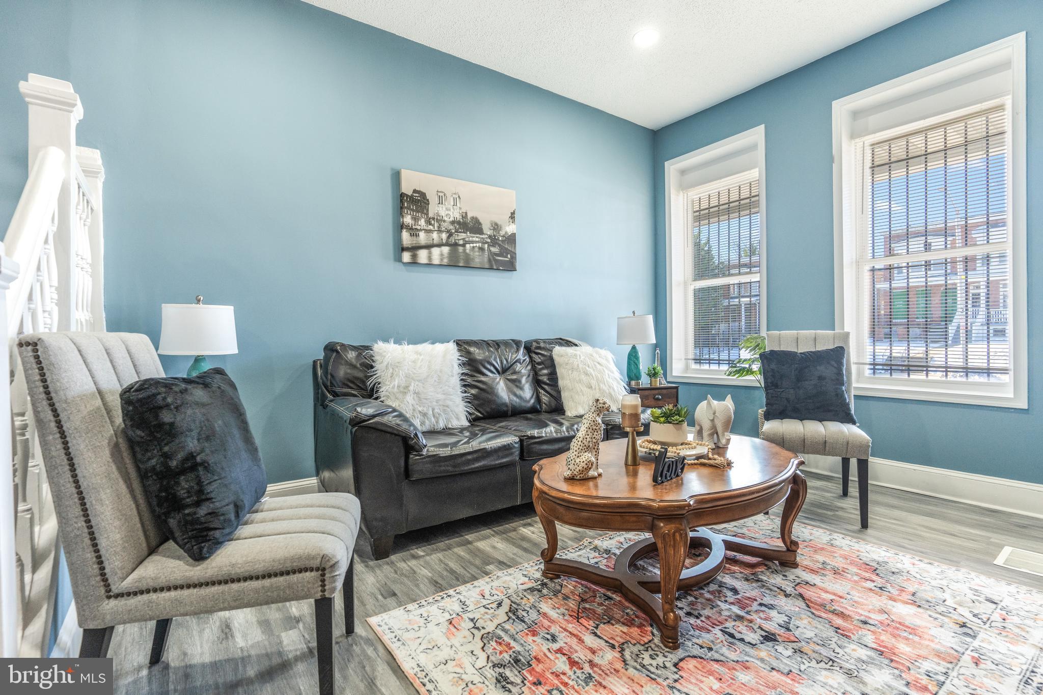 PARK CIRCLE - Residential