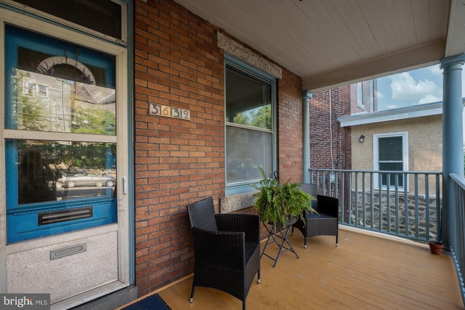 EAST FALLS - Residential