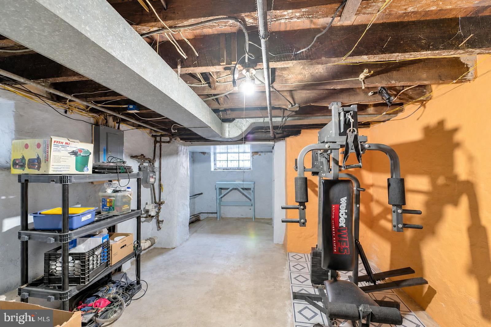 EAST FALLS - Residential