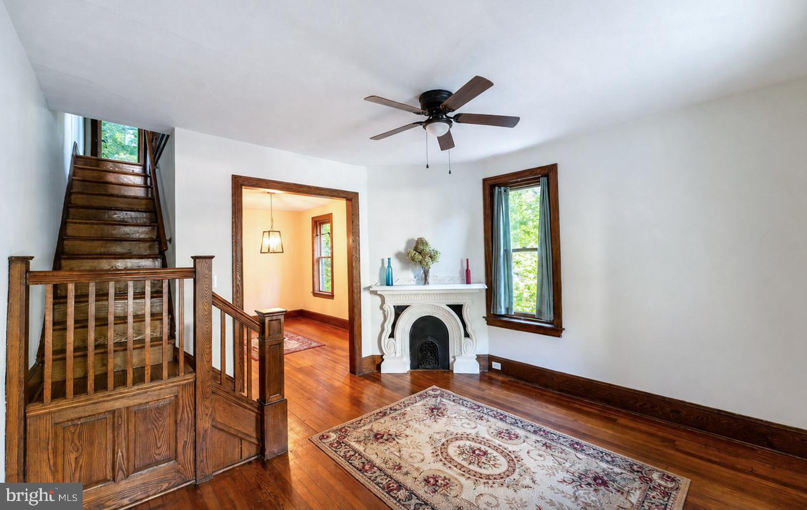 EAST FALLS - Residential