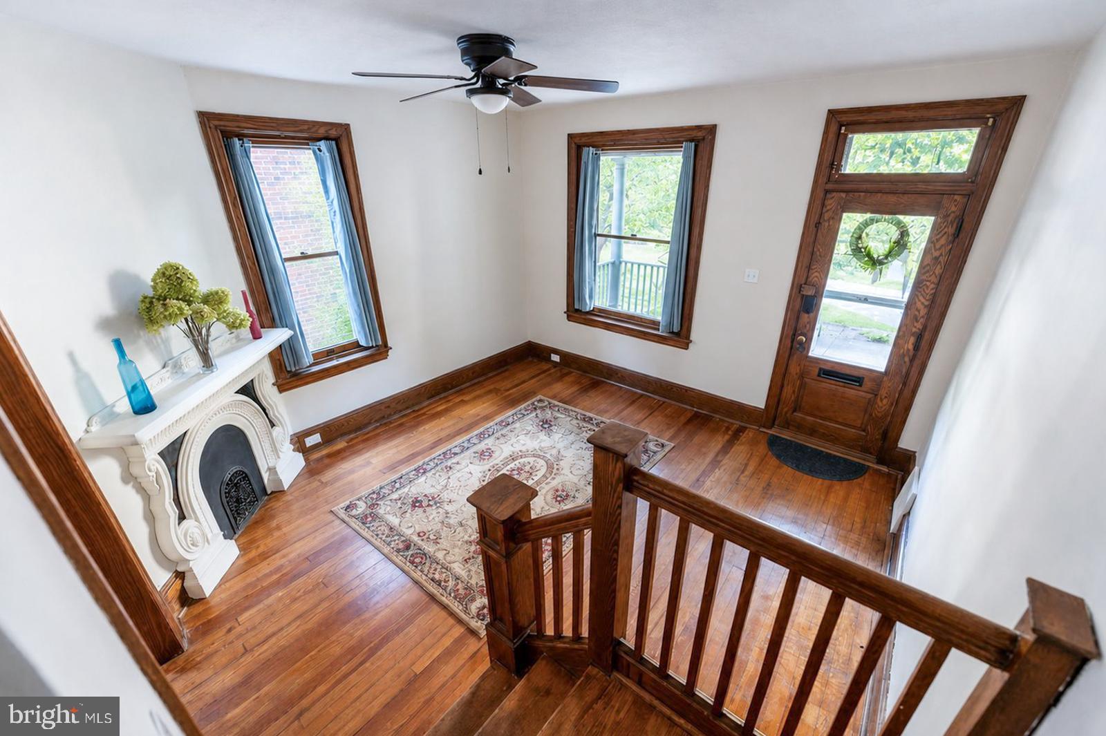 EAST FALLS - Residential
