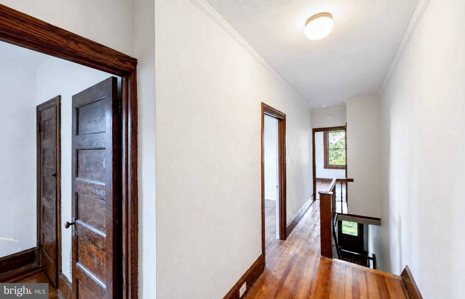 EAST FALLS - Residential