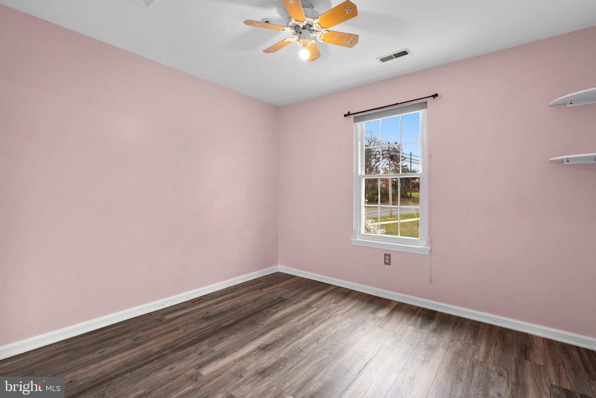 DAMASCUS VALLEY PARK - Residential