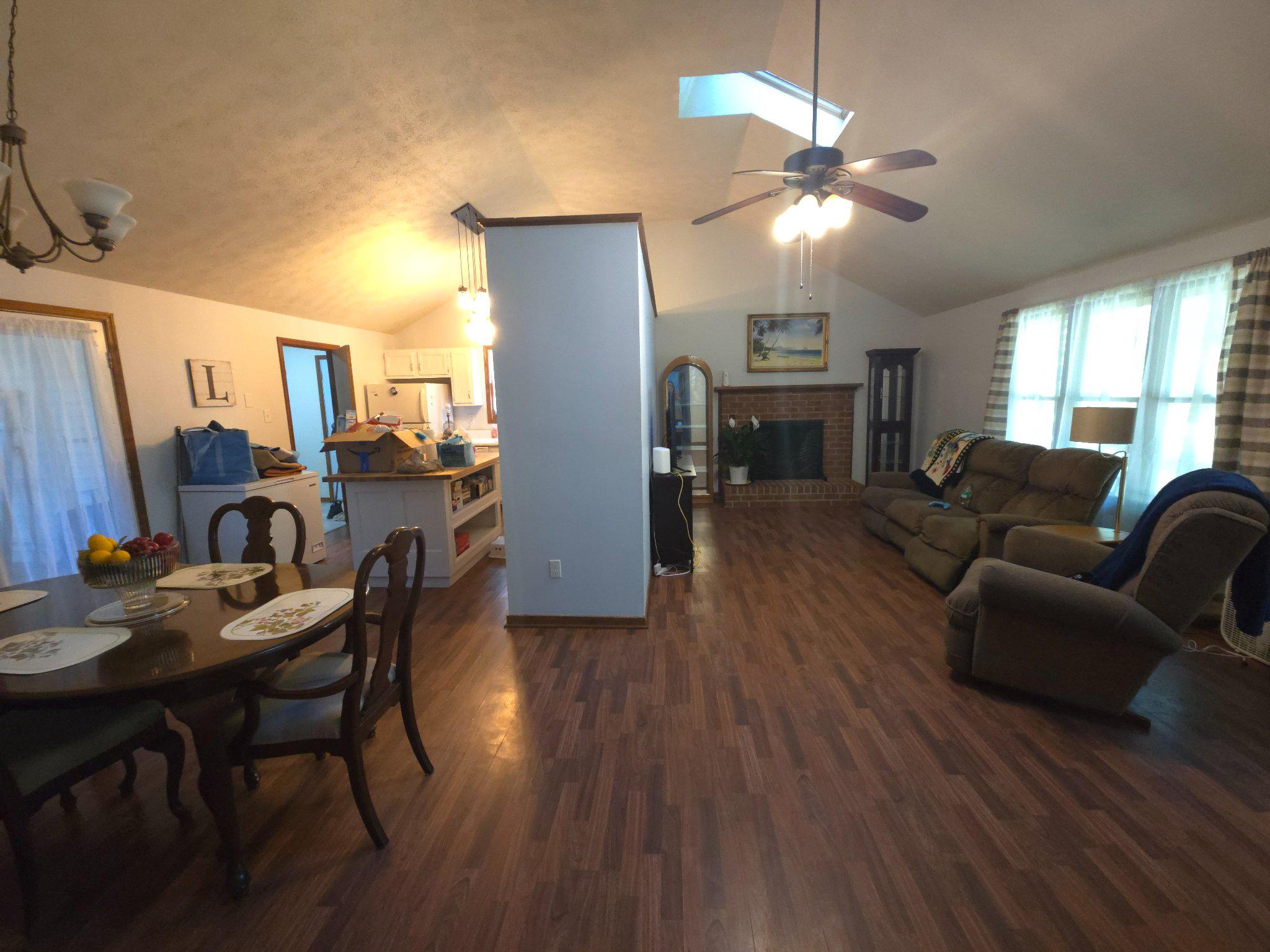 LAKE LAND OR - Residential