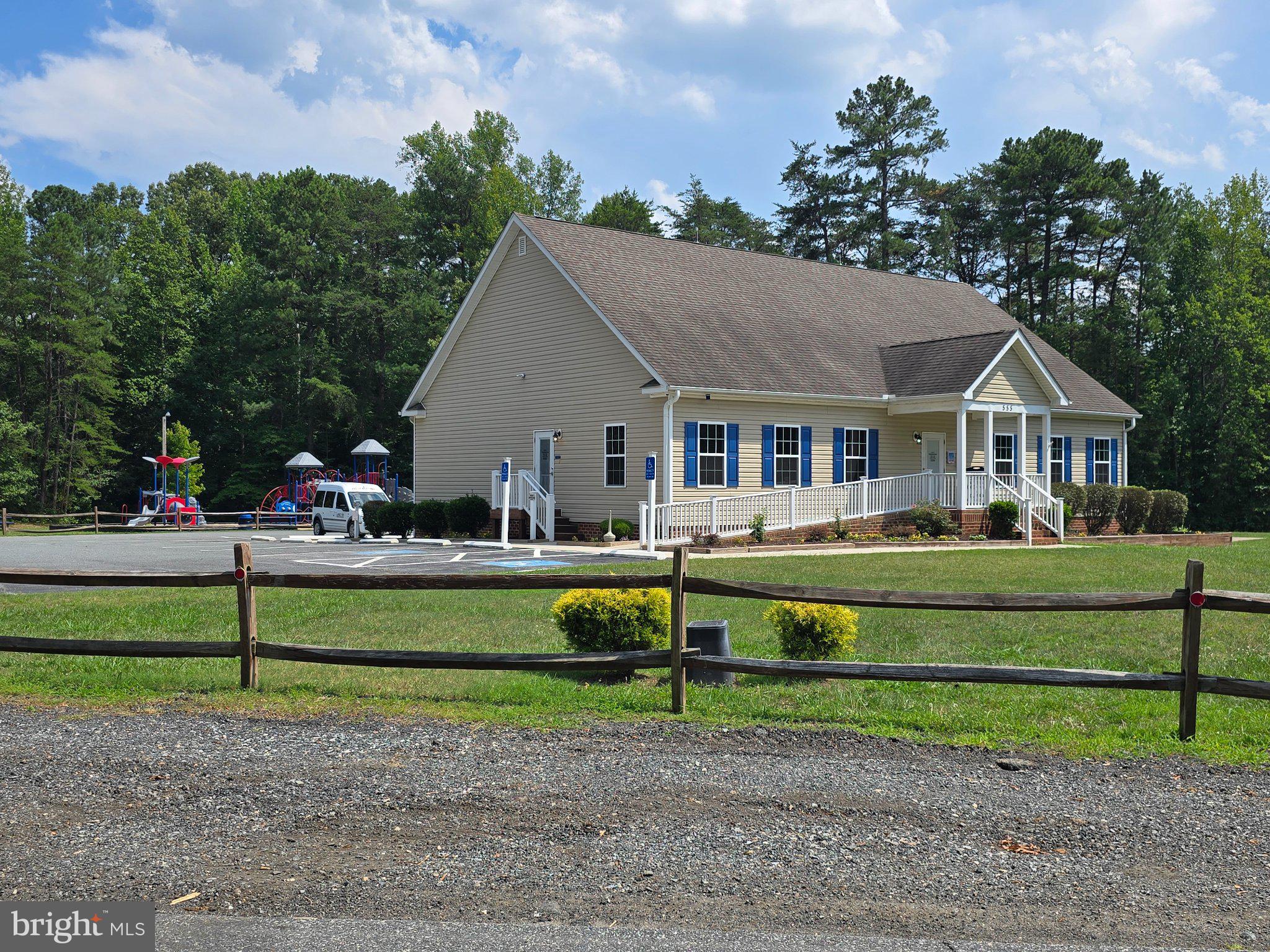 LAKE LAND OR - Residential