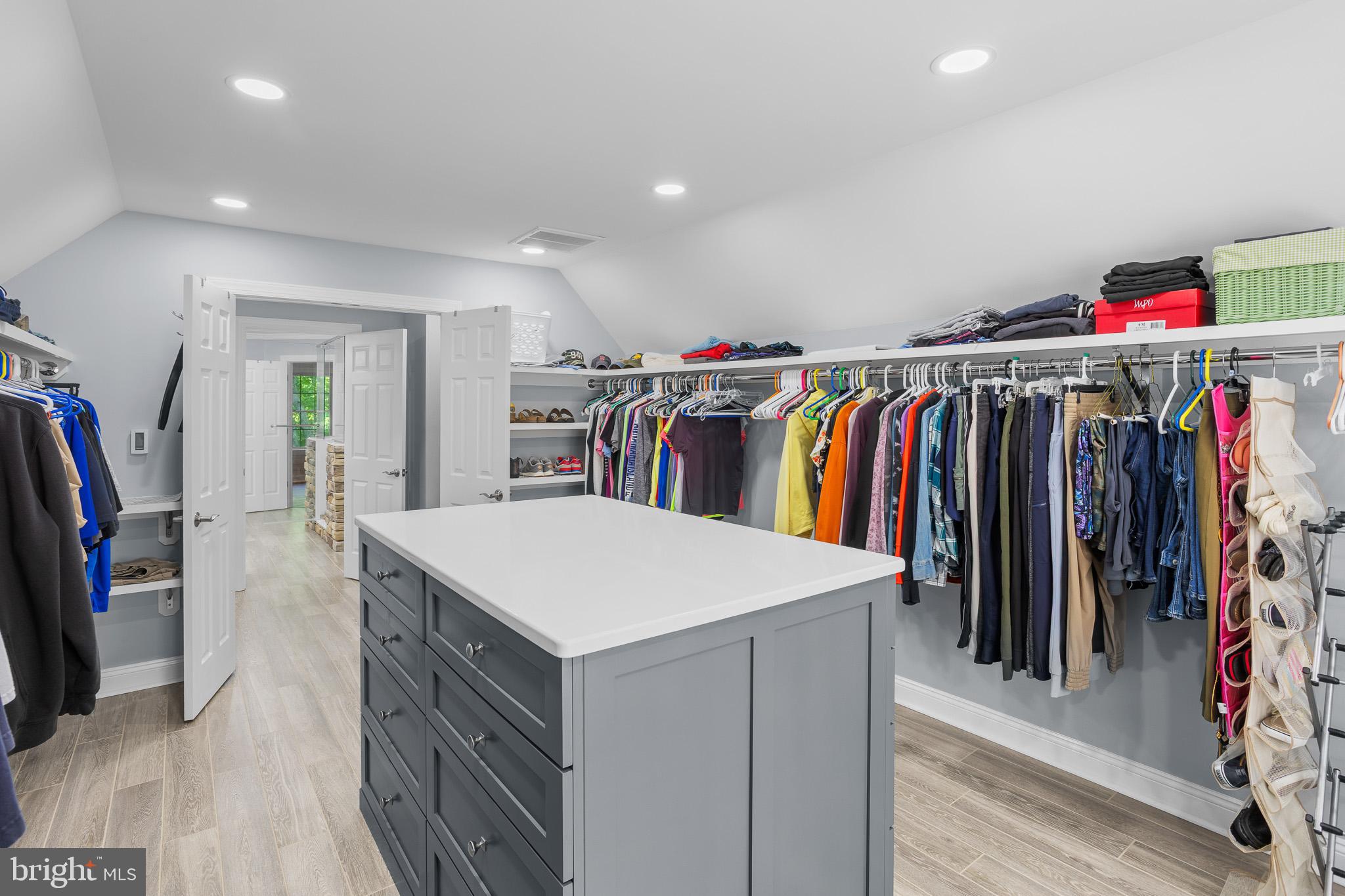 WARDS MEADOW - Residential